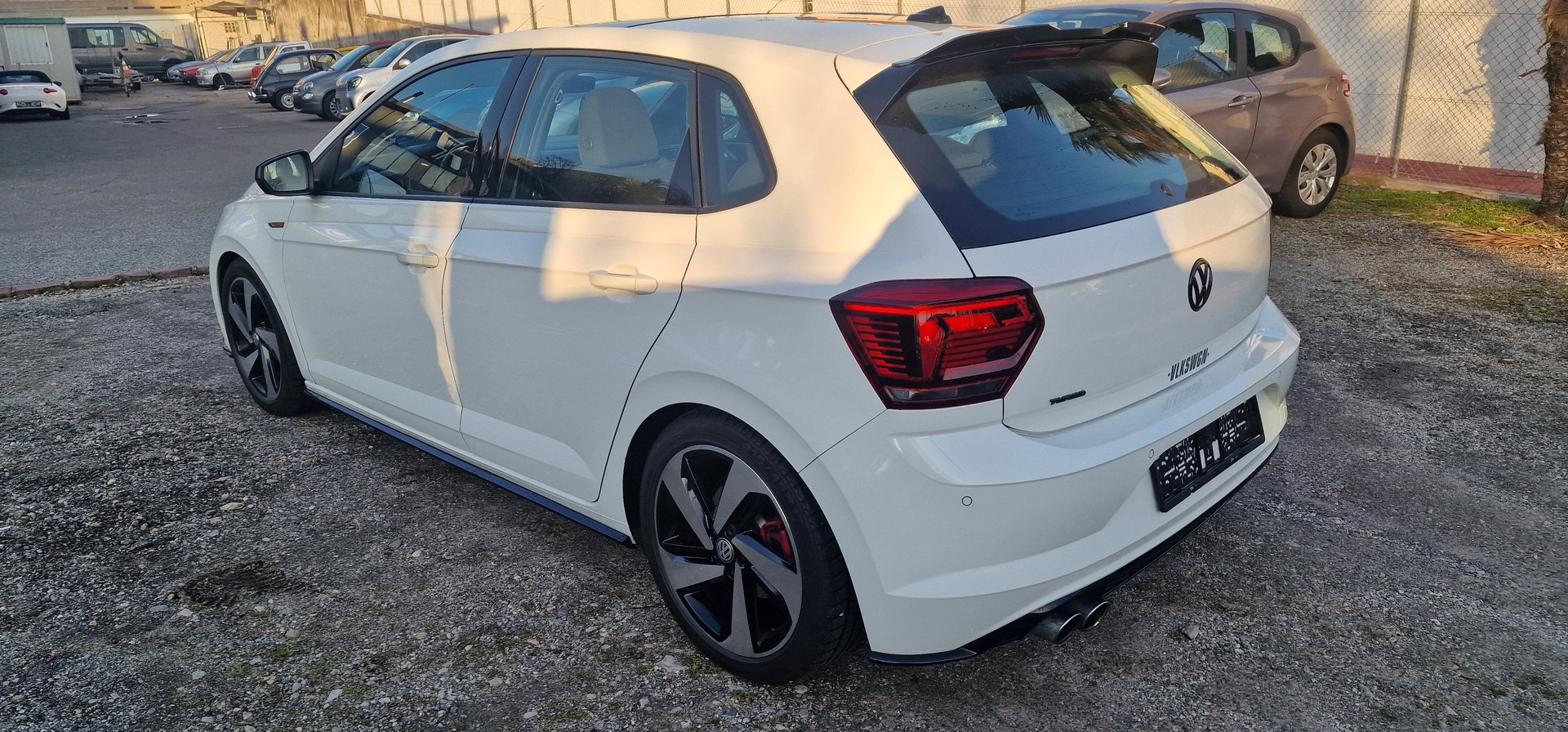 VW Polo 2.0 TSI GTI DSG-image-1