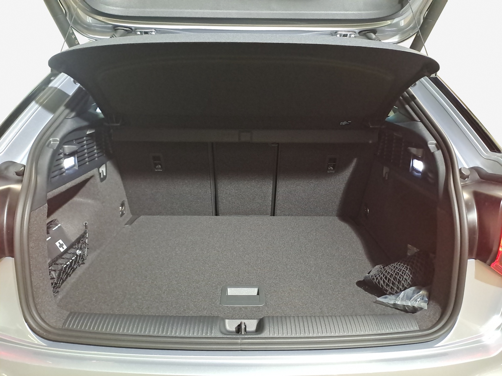AUDI Q2 35 TFSI advanced S-tronic-image-12