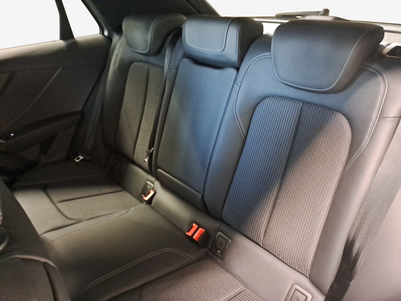 AUDI Q2 35 TFSI advanced S-tronic-image-11