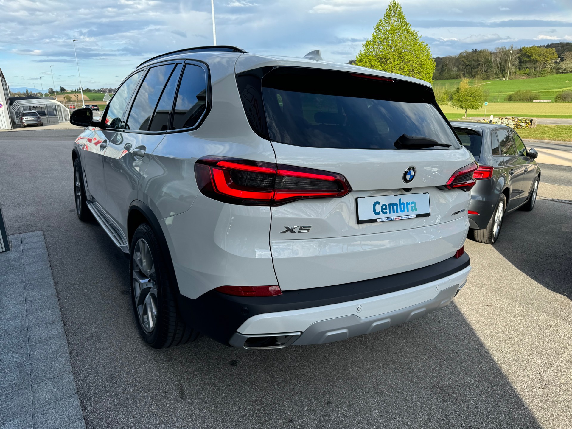 BMW X5 xDrive 40i xLine Steptronic-image-6