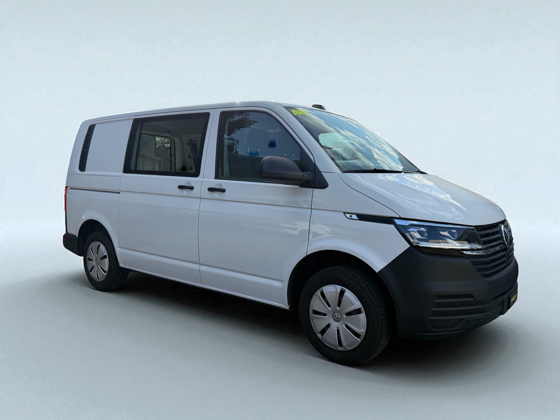 VW T6.1 2.0 TDI-image-1