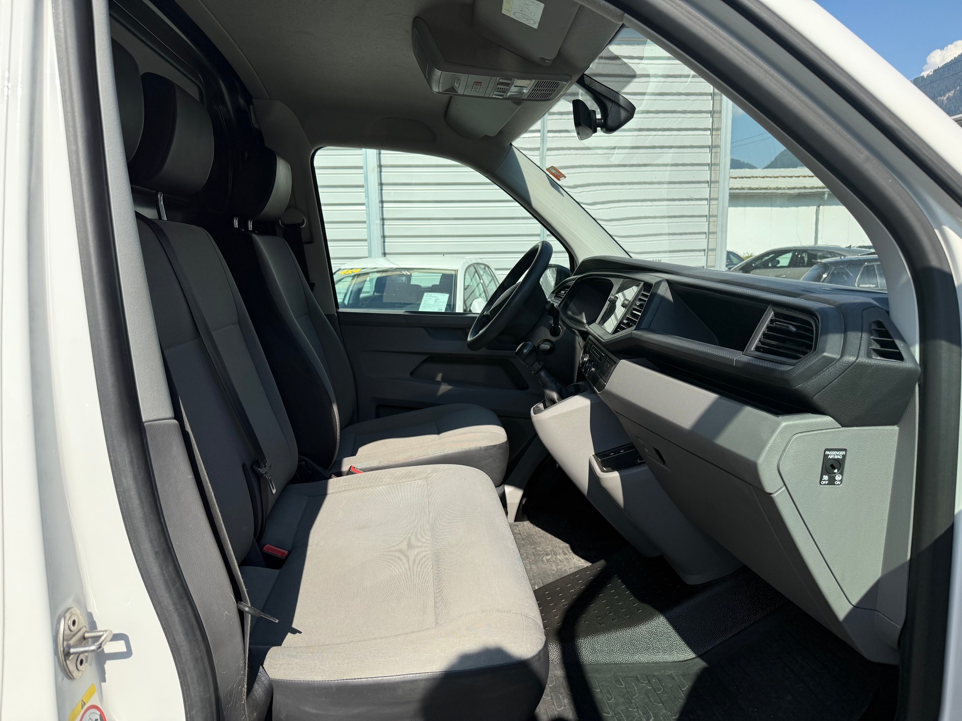 VW T6.1 2.0 TDI-image-8