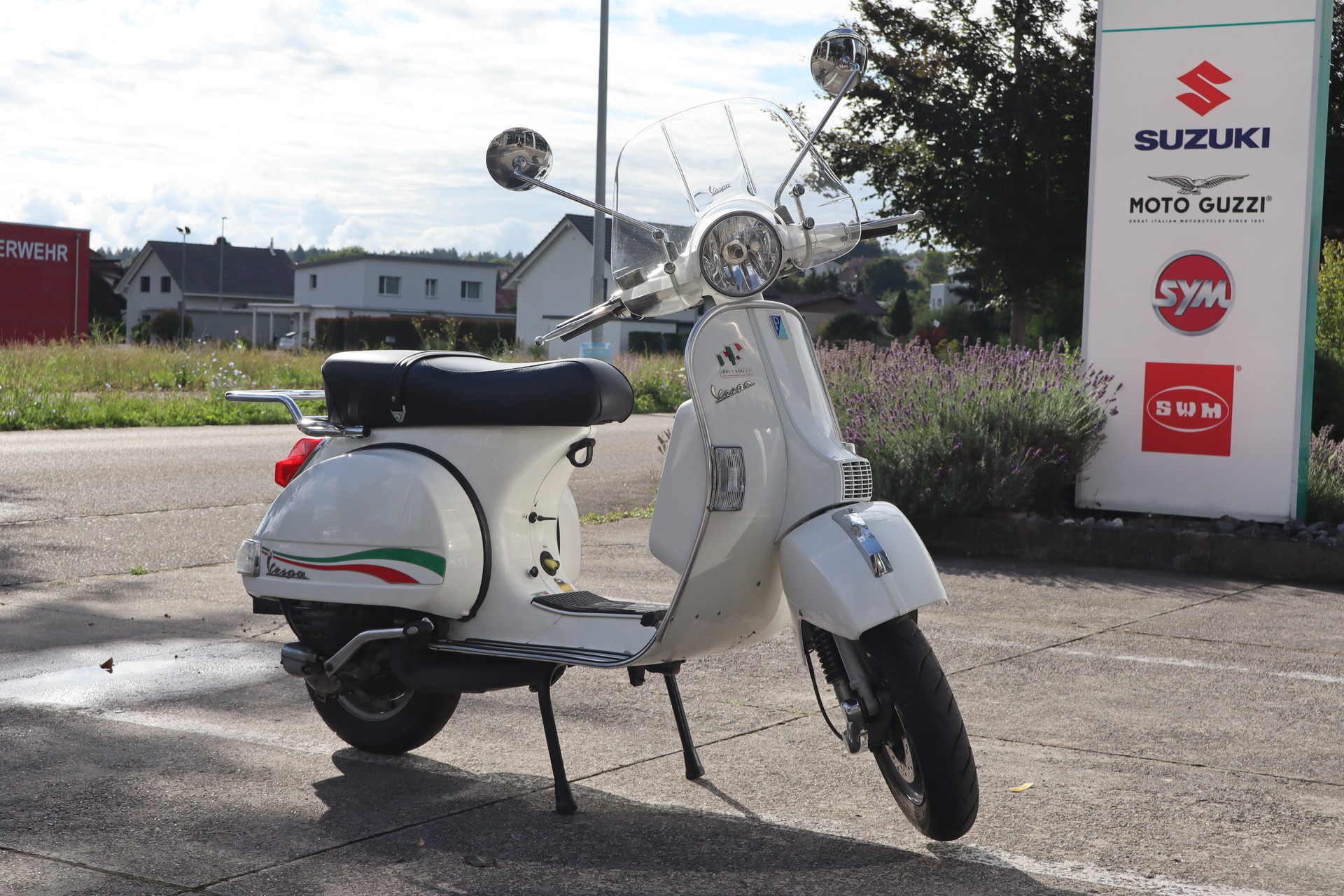 PIAGGIO Vespa PX 150-showroom-element-1