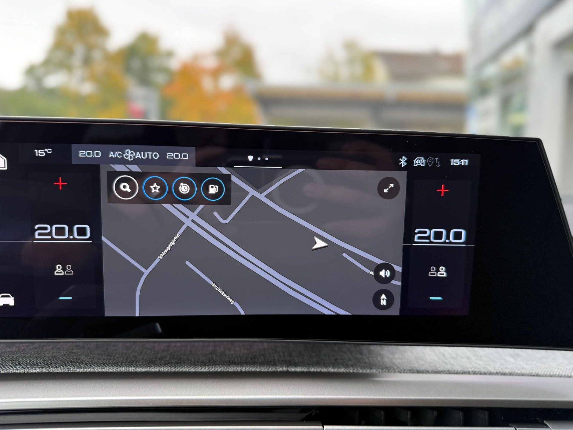 PEUGEOT 3008 145 e-DSC6 Hybrid Allure Premium-image-10