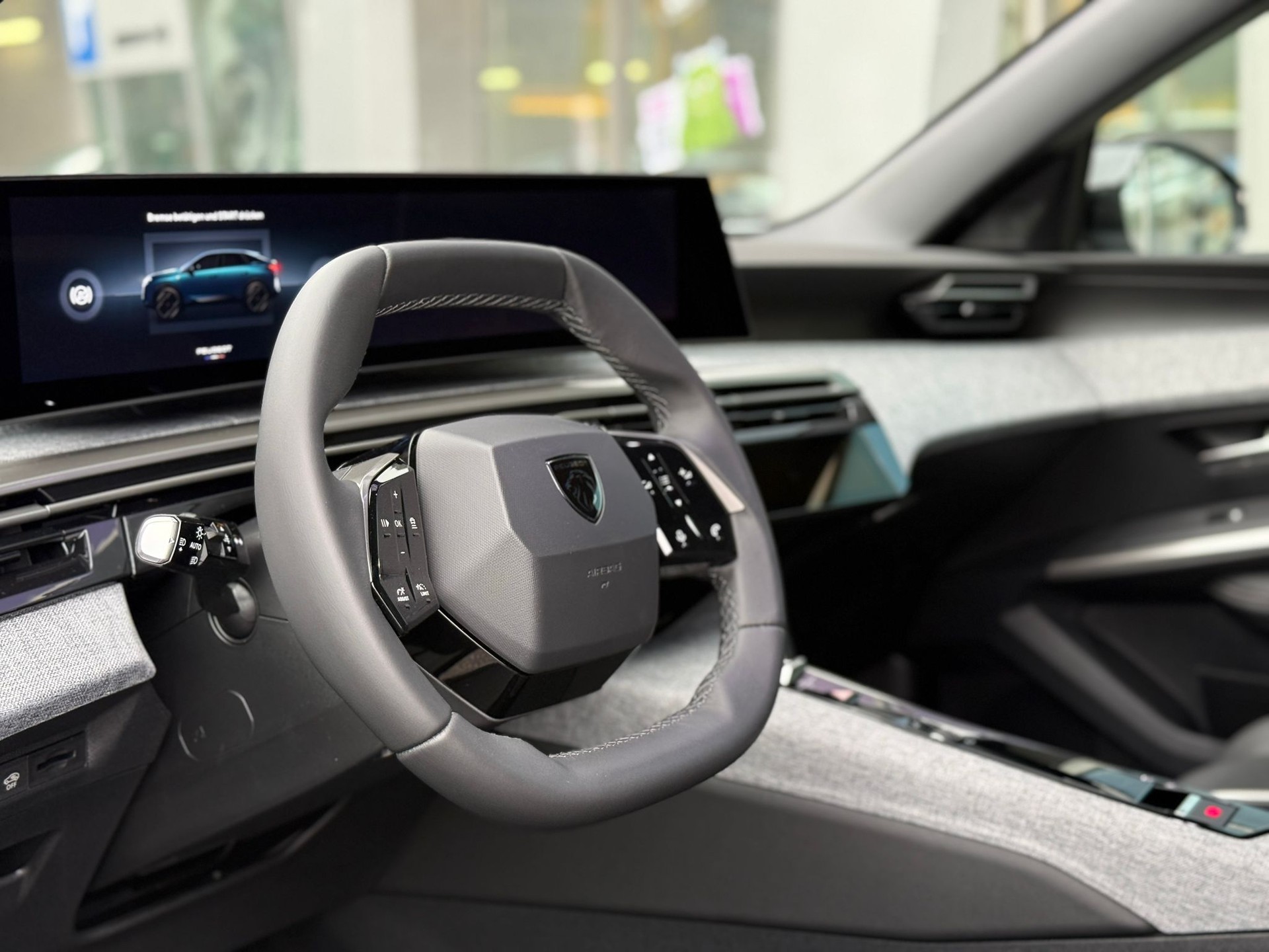 PEUGEOT 3008 145 e-DSC6 Hybrid Allure Premium-image-5