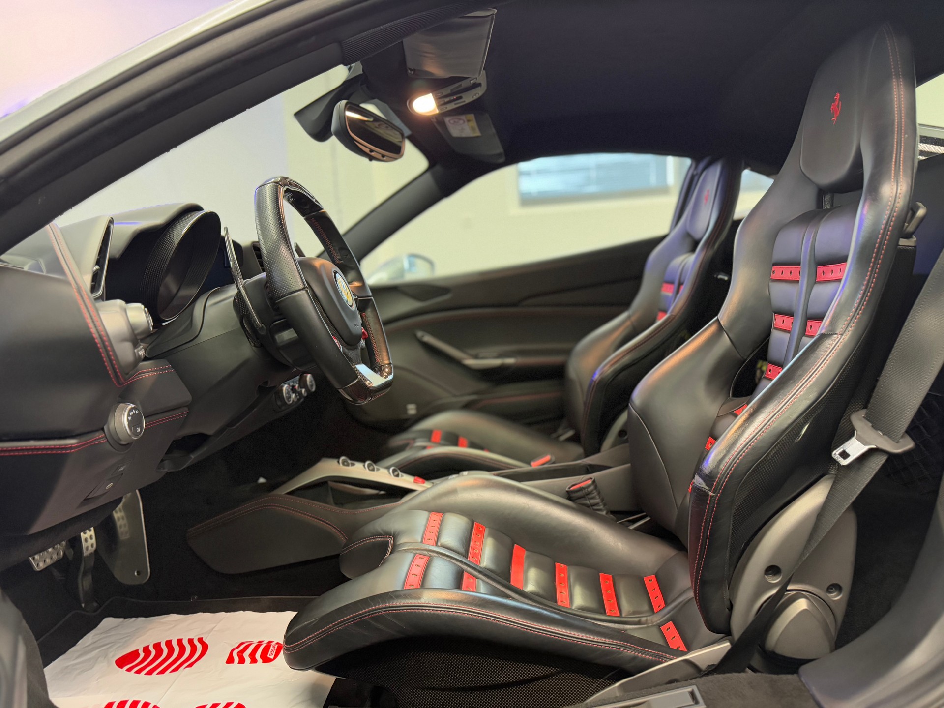 FERRARI 488 GTB 3.9 V8-image-11