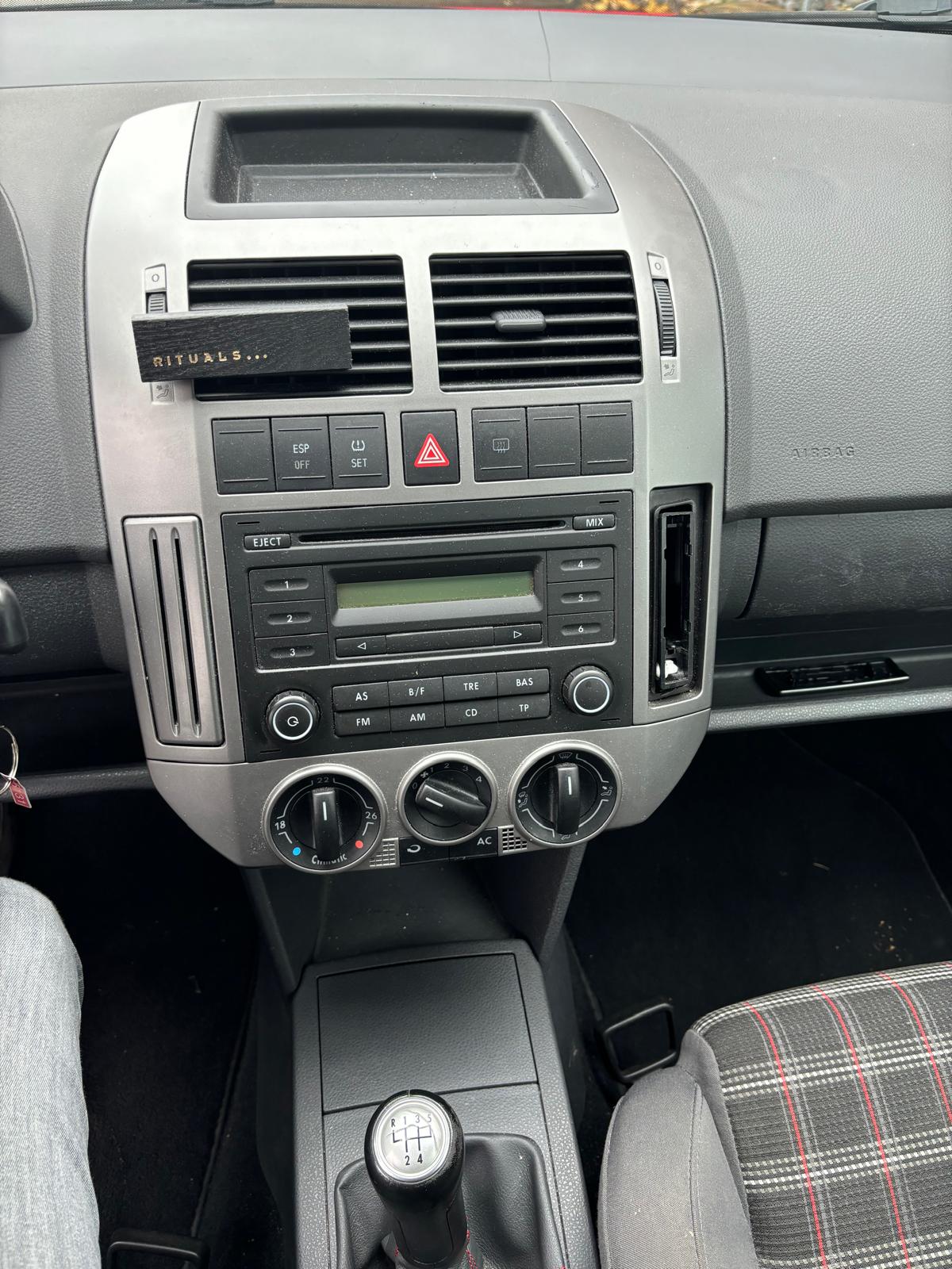 VW Polo 1.8 20V Turbo GTI-image-7