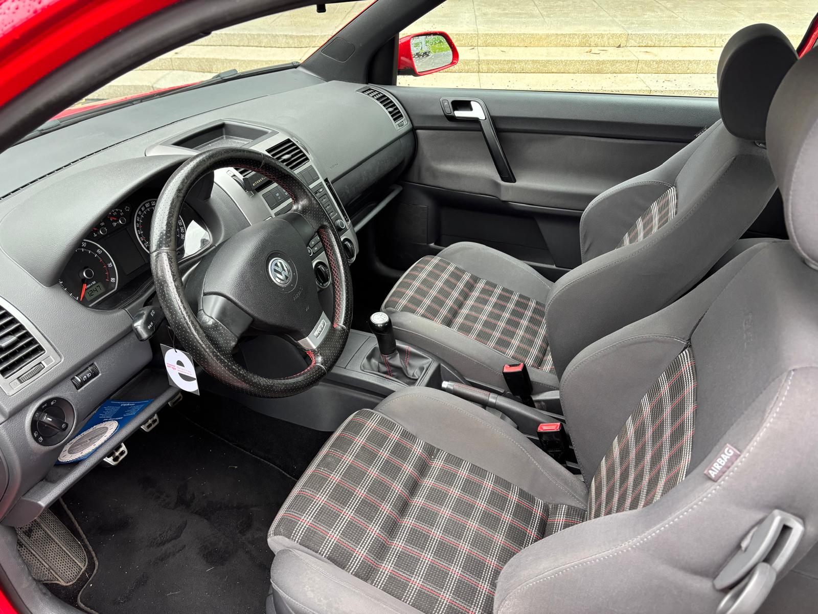 VW Polo 1.8 20V Turbo GTI-image-8