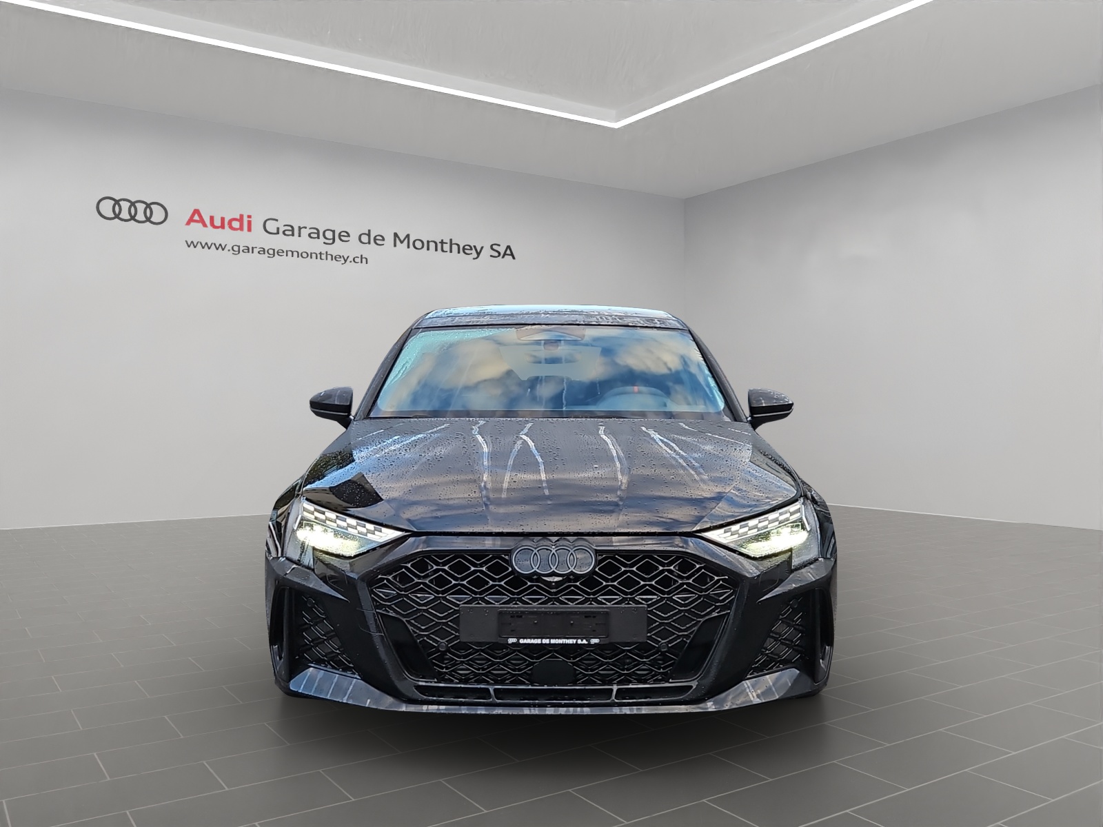 AUDI RS3 Sportback 2.5 TSI quattro S-tronic-image-1