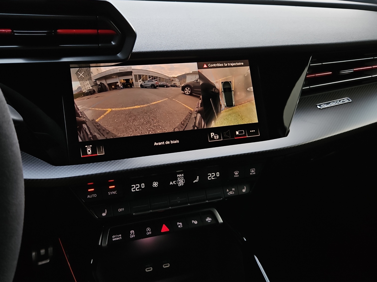 AUDI RS3 Sportback 2.5 TSI quattro S-tronic-image-12