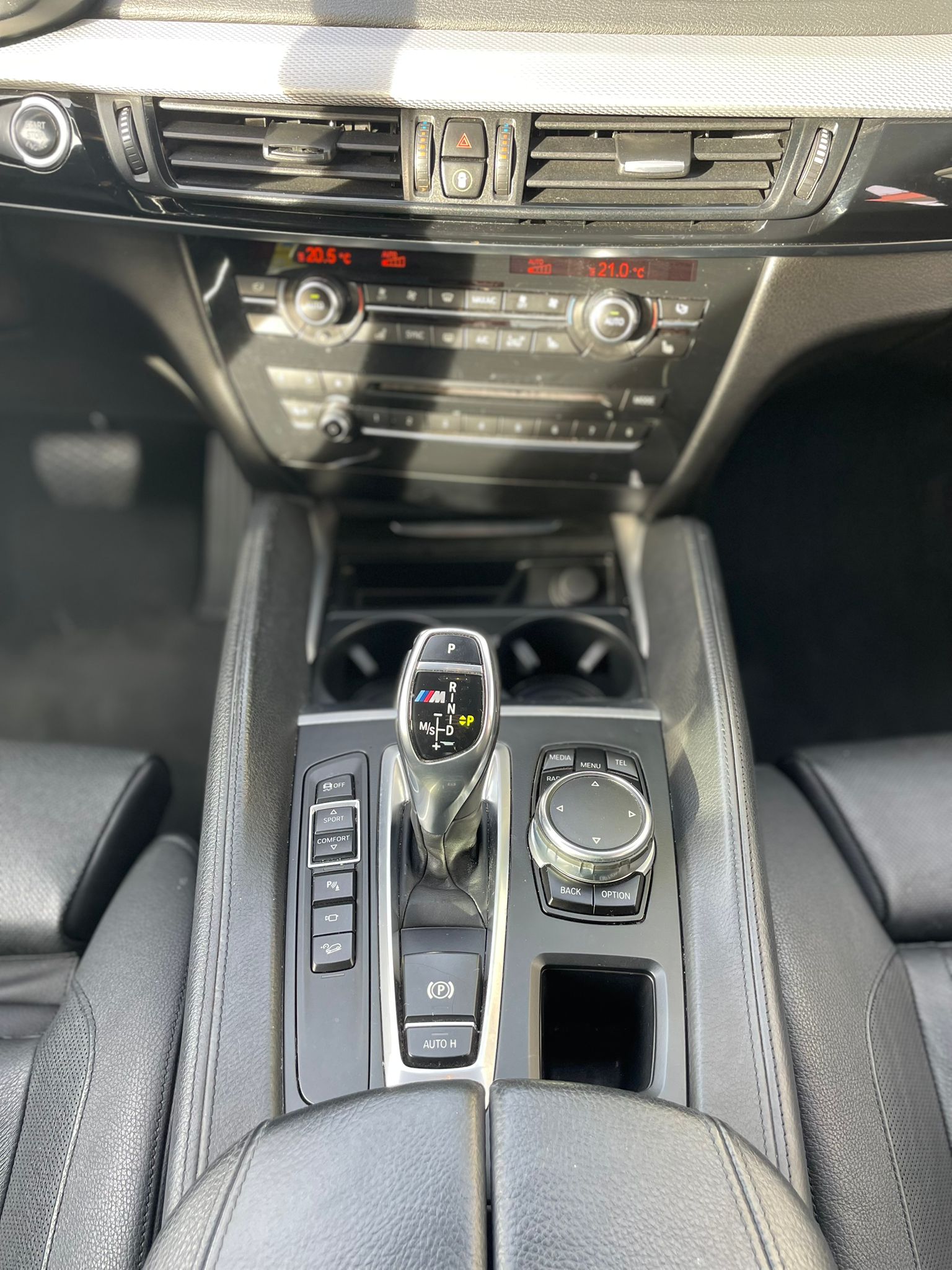 BMW X6 M50d CH FAHRZEUG-image-17