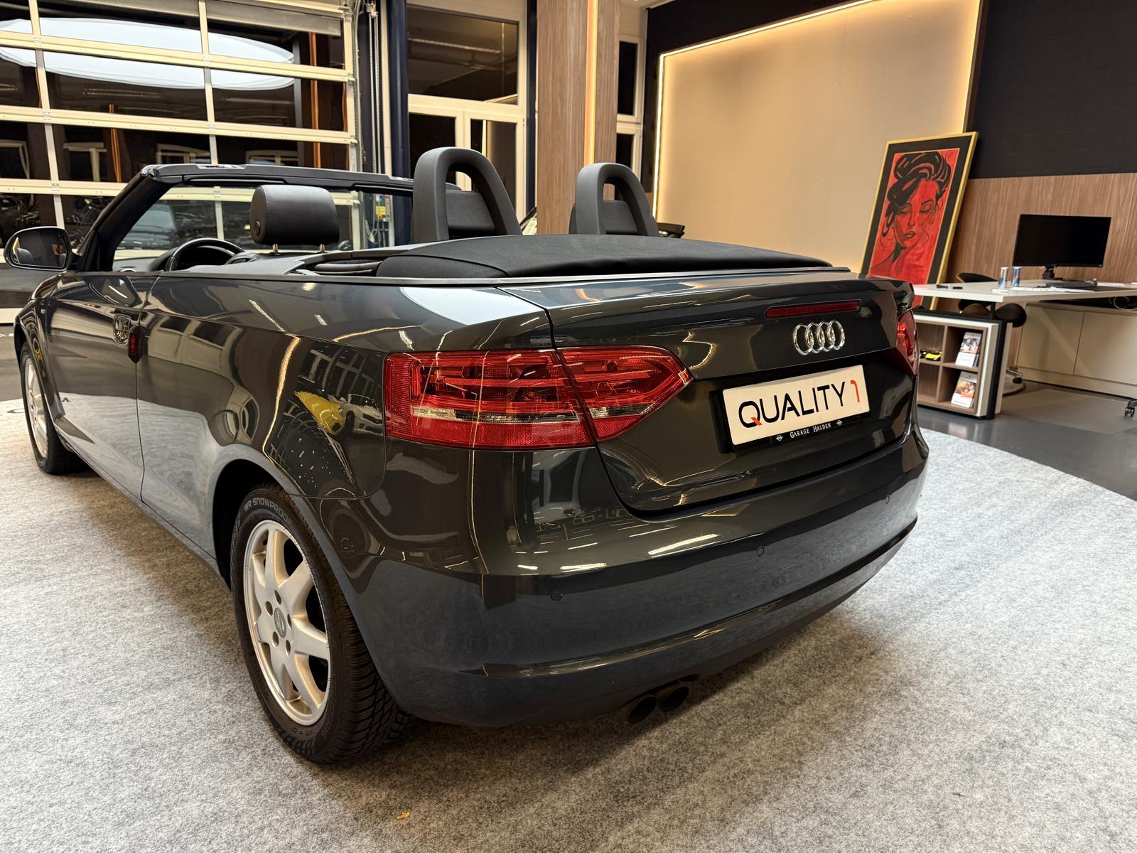 AUDI A3 Cabriolet 1.8 16V T FSI Ambition-image-5