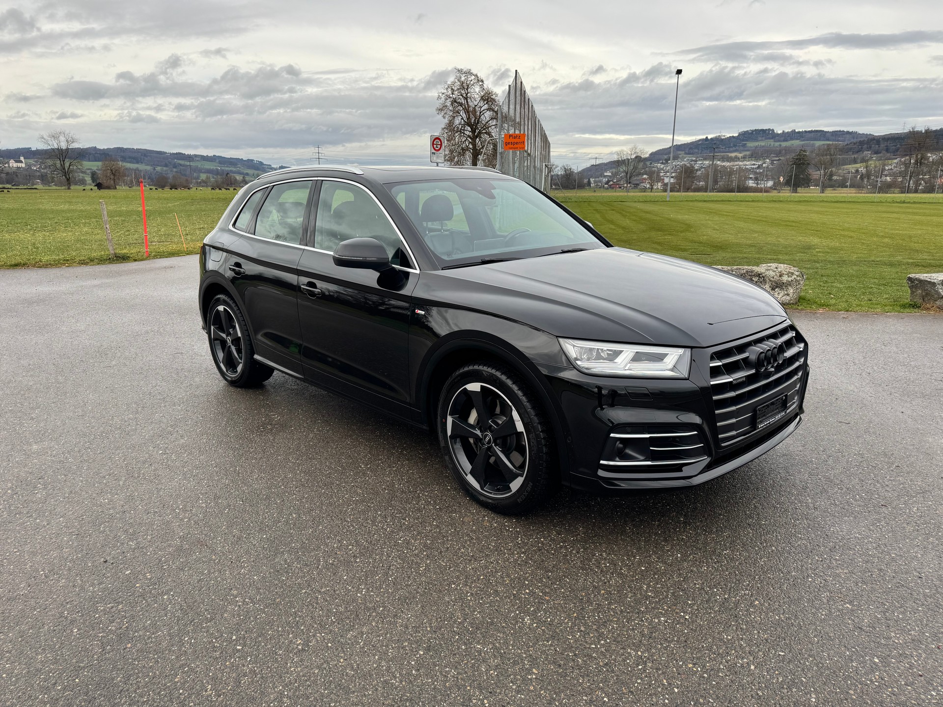 AUDI Q5 55 TFSI e sport quattro-image-1
