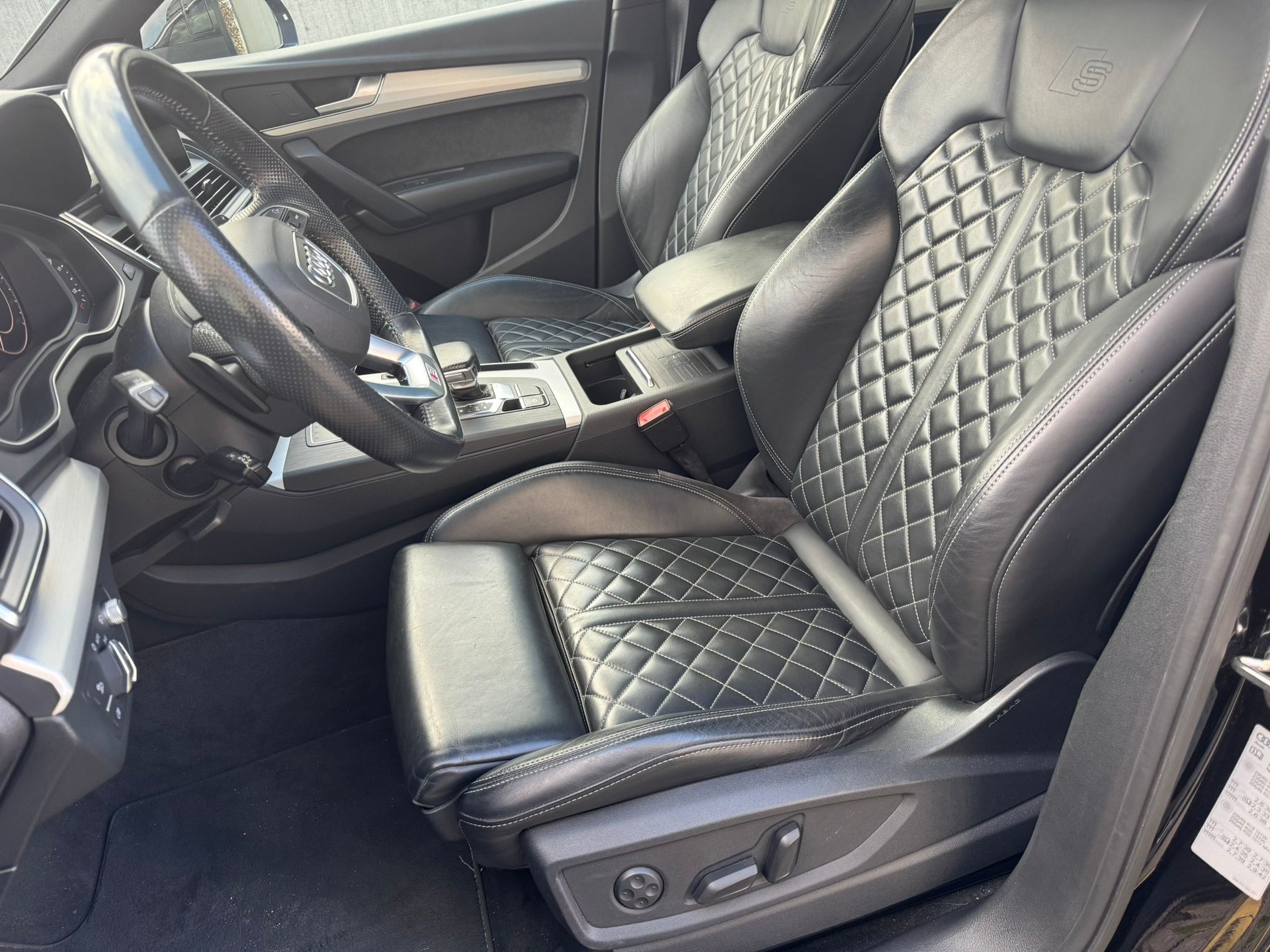 AUDI Q5 55 TFSI e sport quattro-image-4