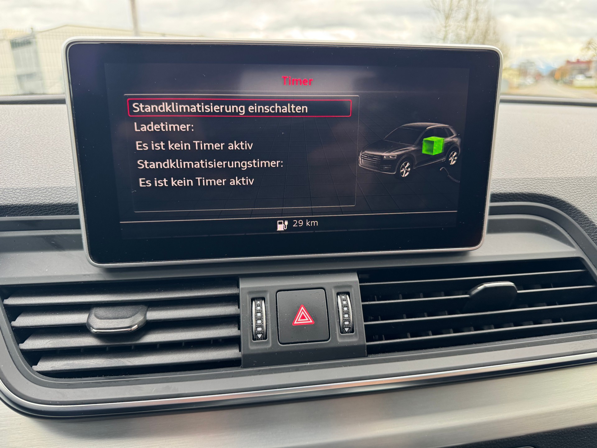 AUDI Q5 55 TFSI e sport quattro-image-13