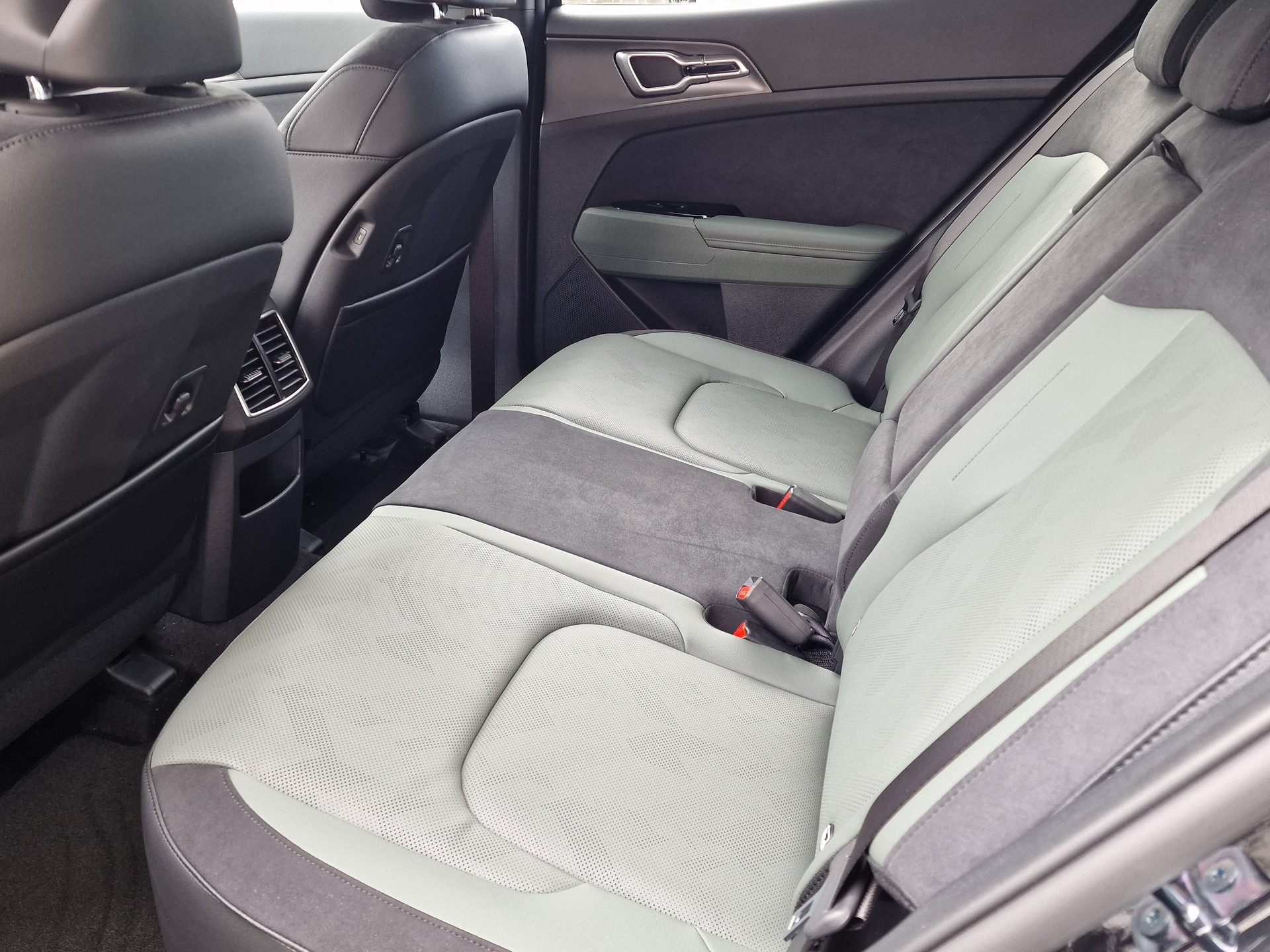 KIA Sportage 1.6T-GDi HEV Power Edition 4x4 A-image-5