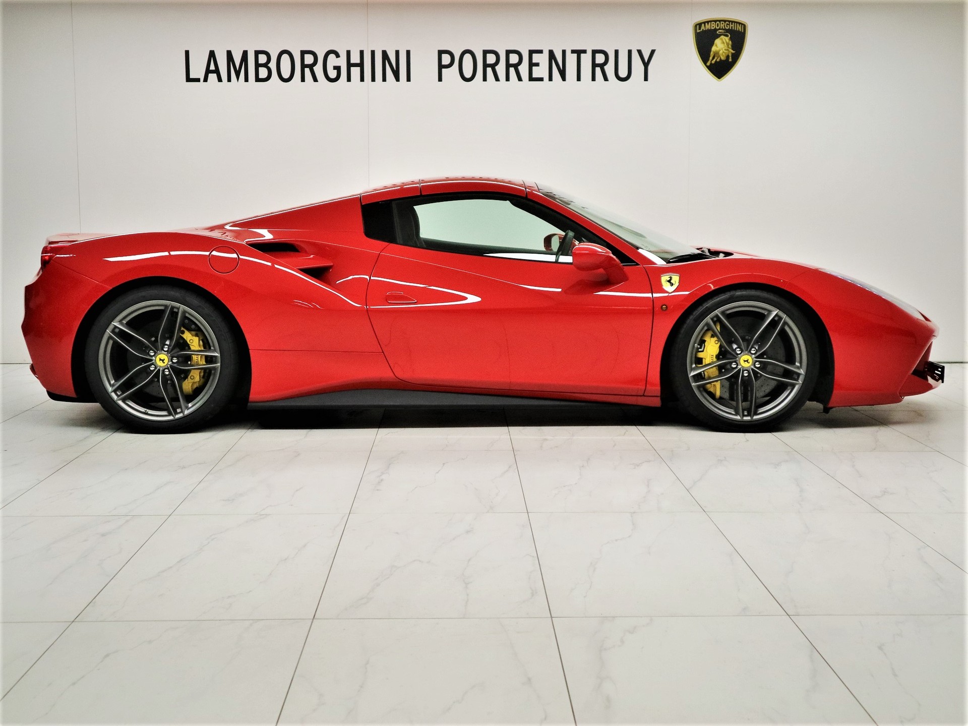 FERRARI 488 Spider 3.9 V8-image-2