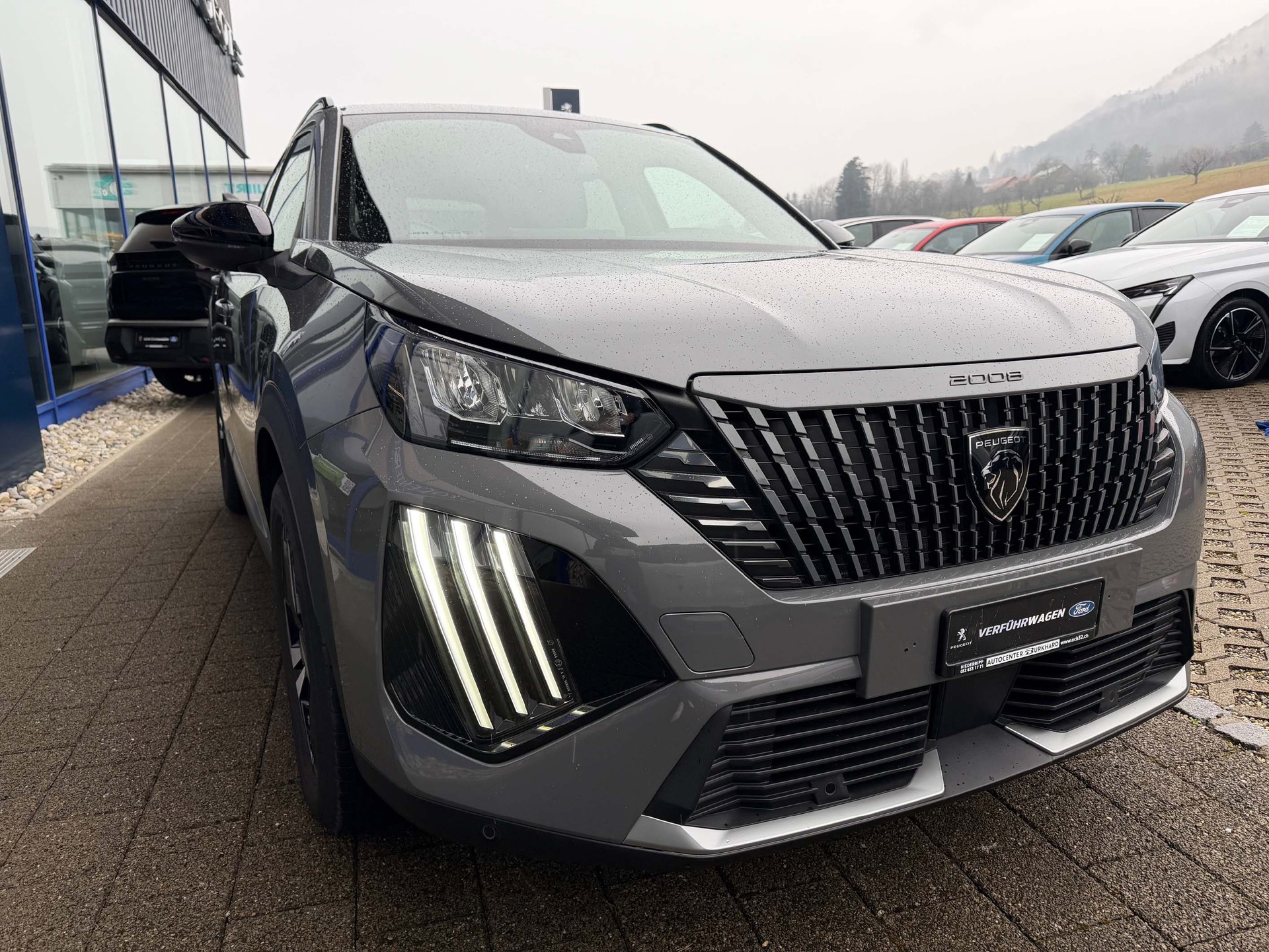 PEUGEOT 2008 1.2 PureTech Allure 5 Jahre Garantie-image-2