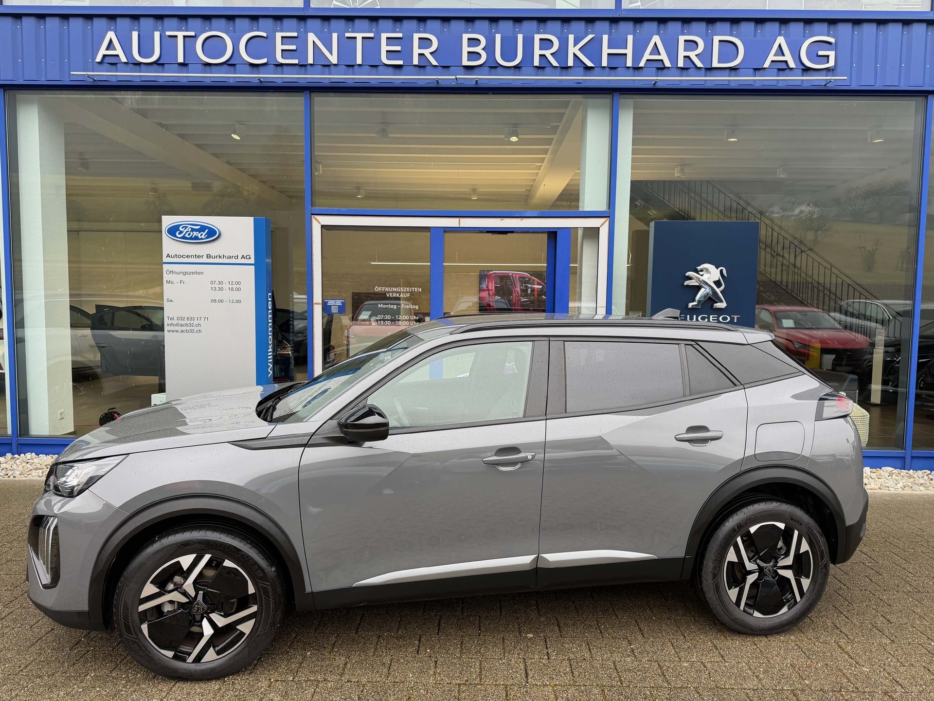 PEUGEOT 2008 1.2 PureTech Allure 5 Jahre Garantie-image-0