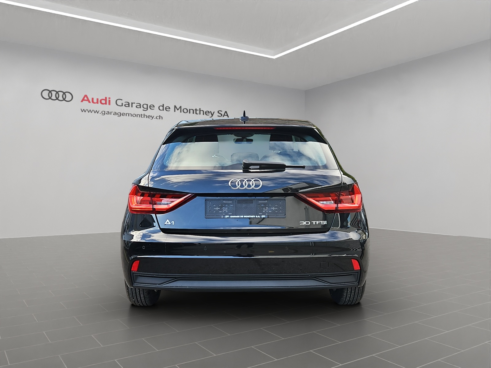 AUDI A1 Sportback 30 TFSI Attraction S-tronic-image-4
