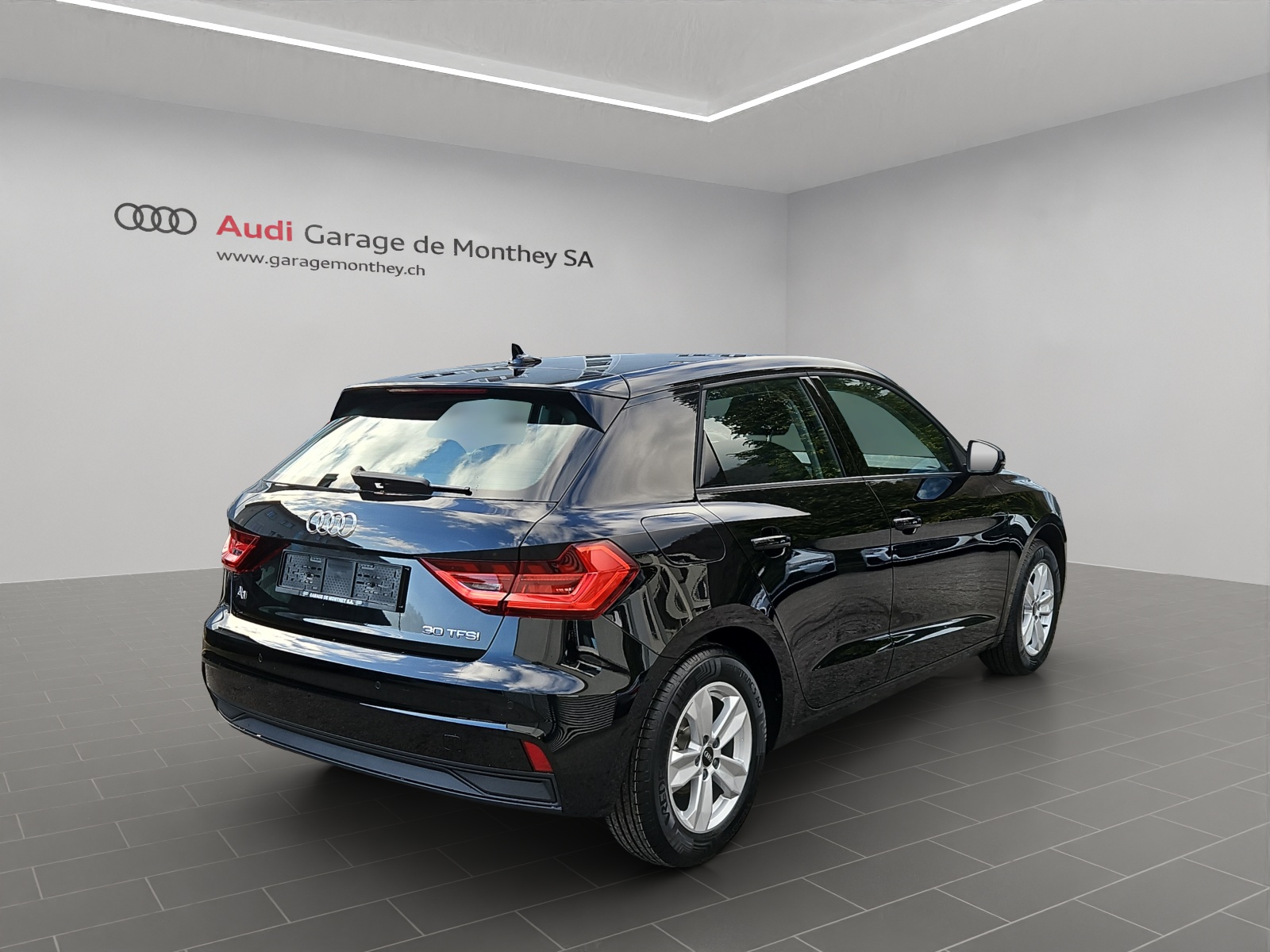 AUDI A1 Sportback 30 TFSI Attraction S-tronic-image-3