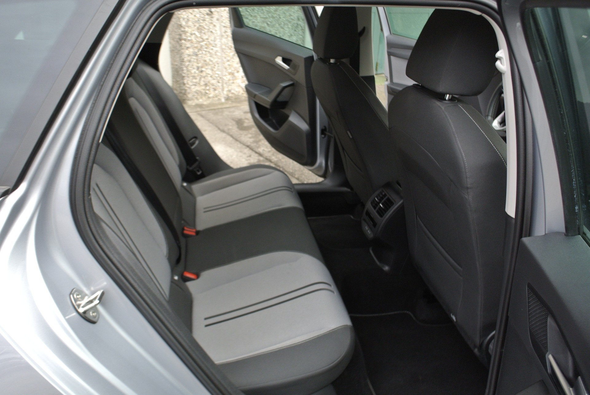SEAT Leon ST 2.0 TDI EVO DSG Style-image-18