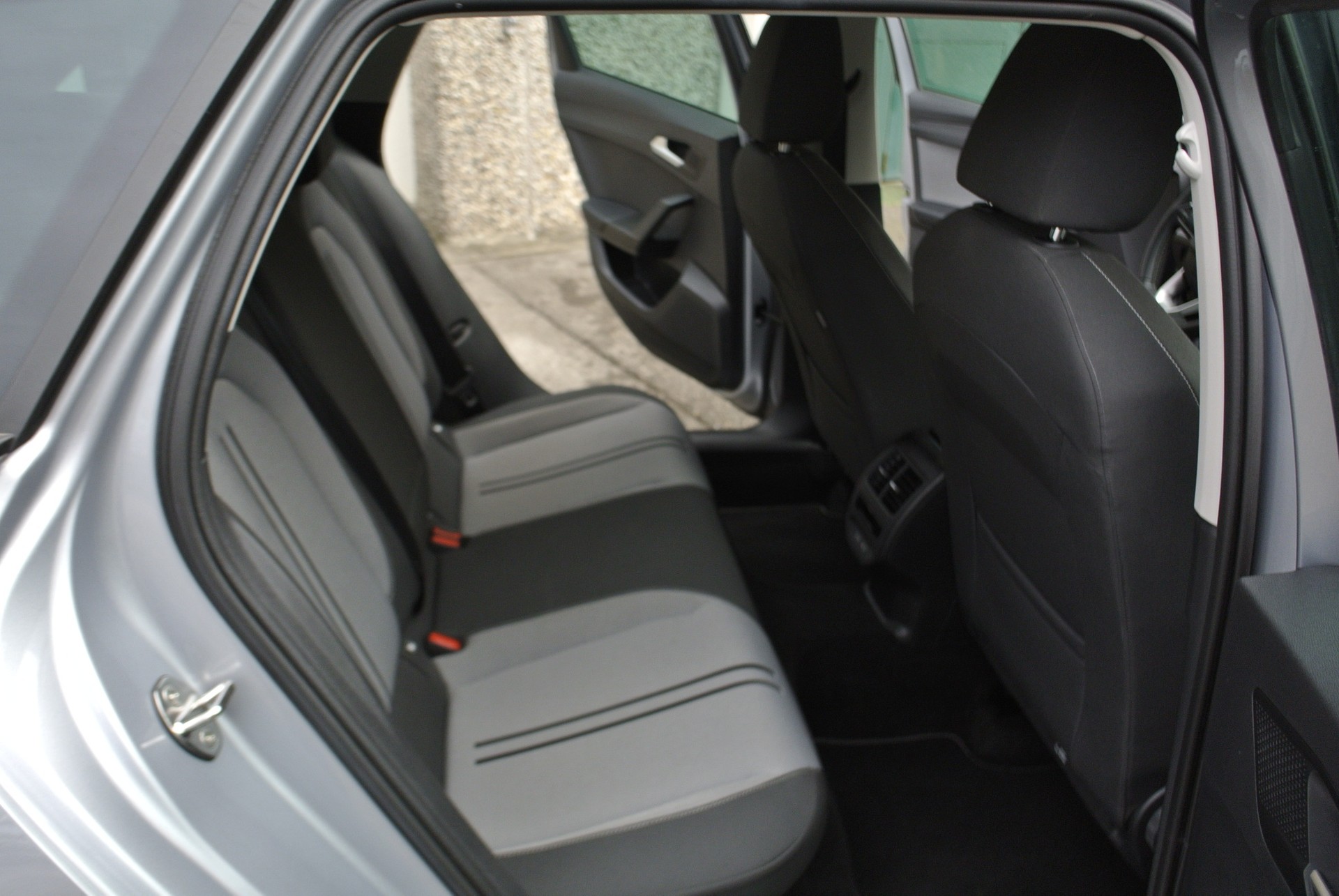 SEAT Leon ST 2.0 TDI EVO DSG Style-image-17