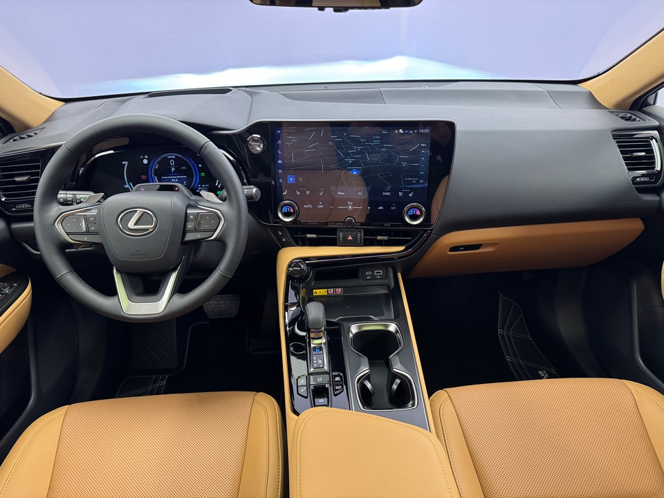 NX 450h+ Excellence E-FOUR Plug-in-Hybrid