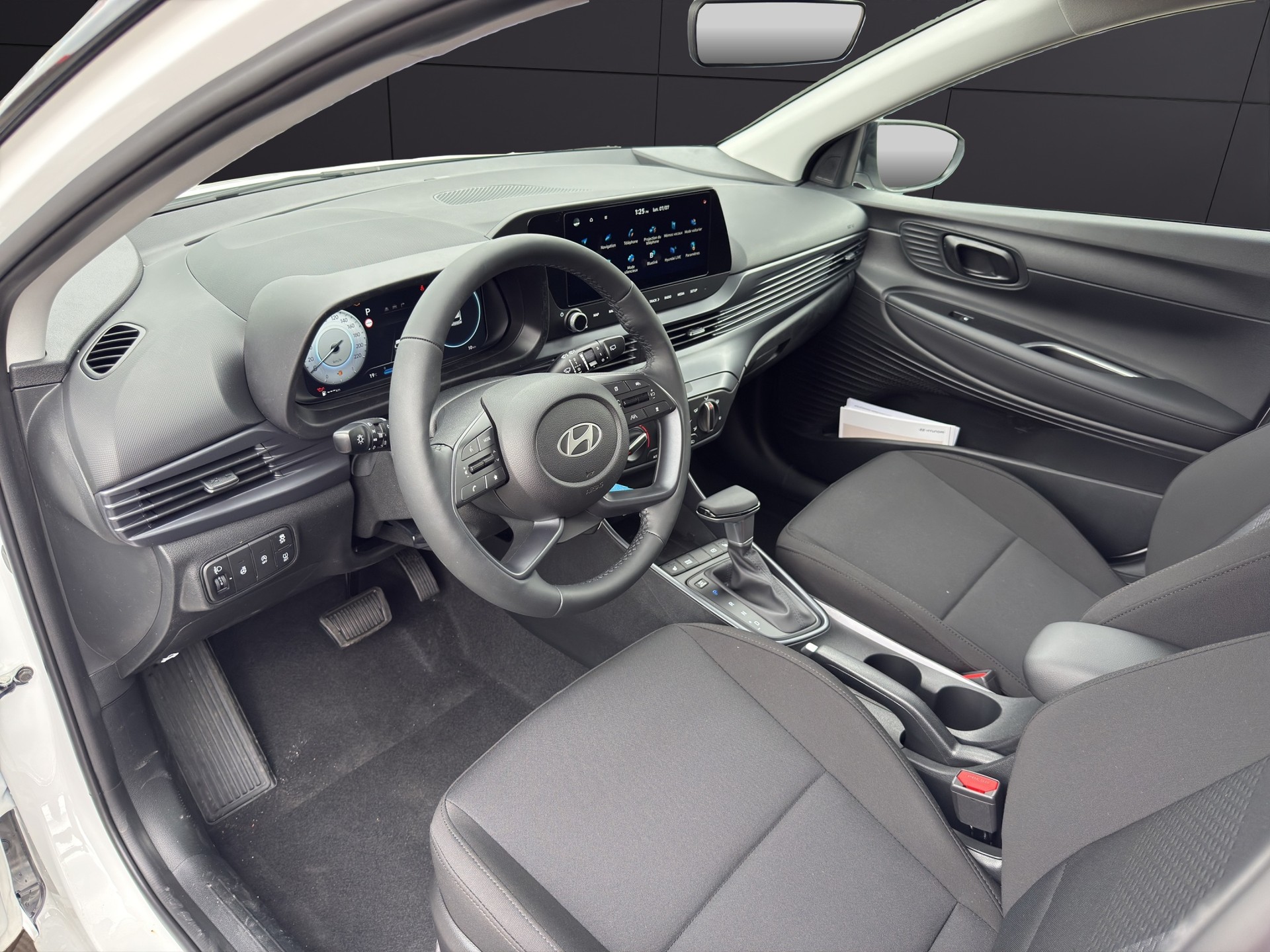 HYUNDAI i20 1.0 T-GDi Amplia DCT-image-13
