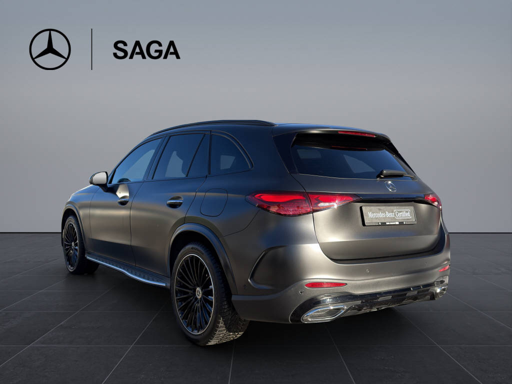 MERCEDES-BENZ GLC 400 e AMG Line 4matic-image-3