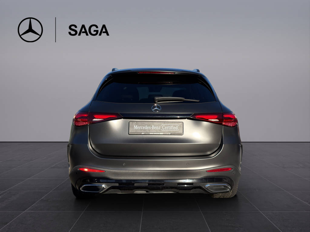 MERCEDES-BENZ GLC 400 e AMG Line 4matic-image-4