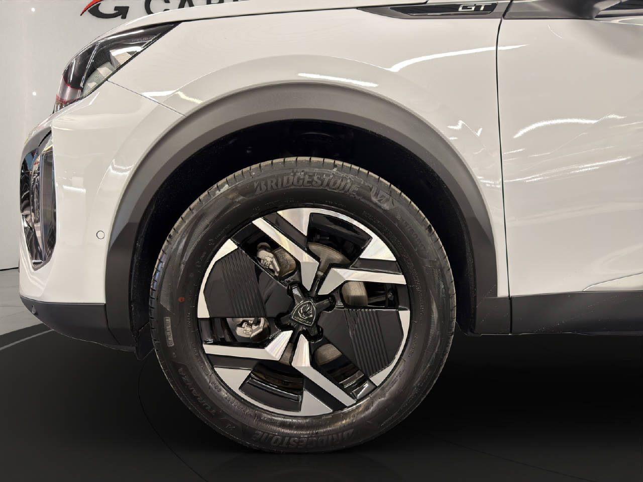 PEUGEOT 2008 1.2 Hybrid GT-image-10