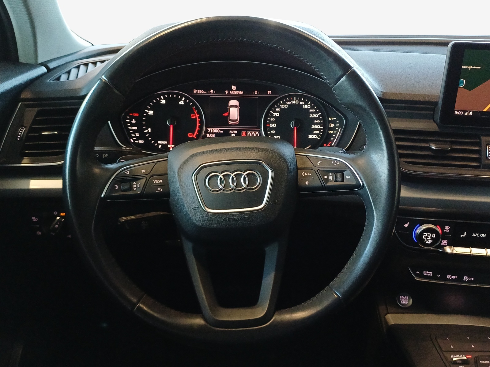 AUDI Q5 35 TDI quattro S-tronic-image-8