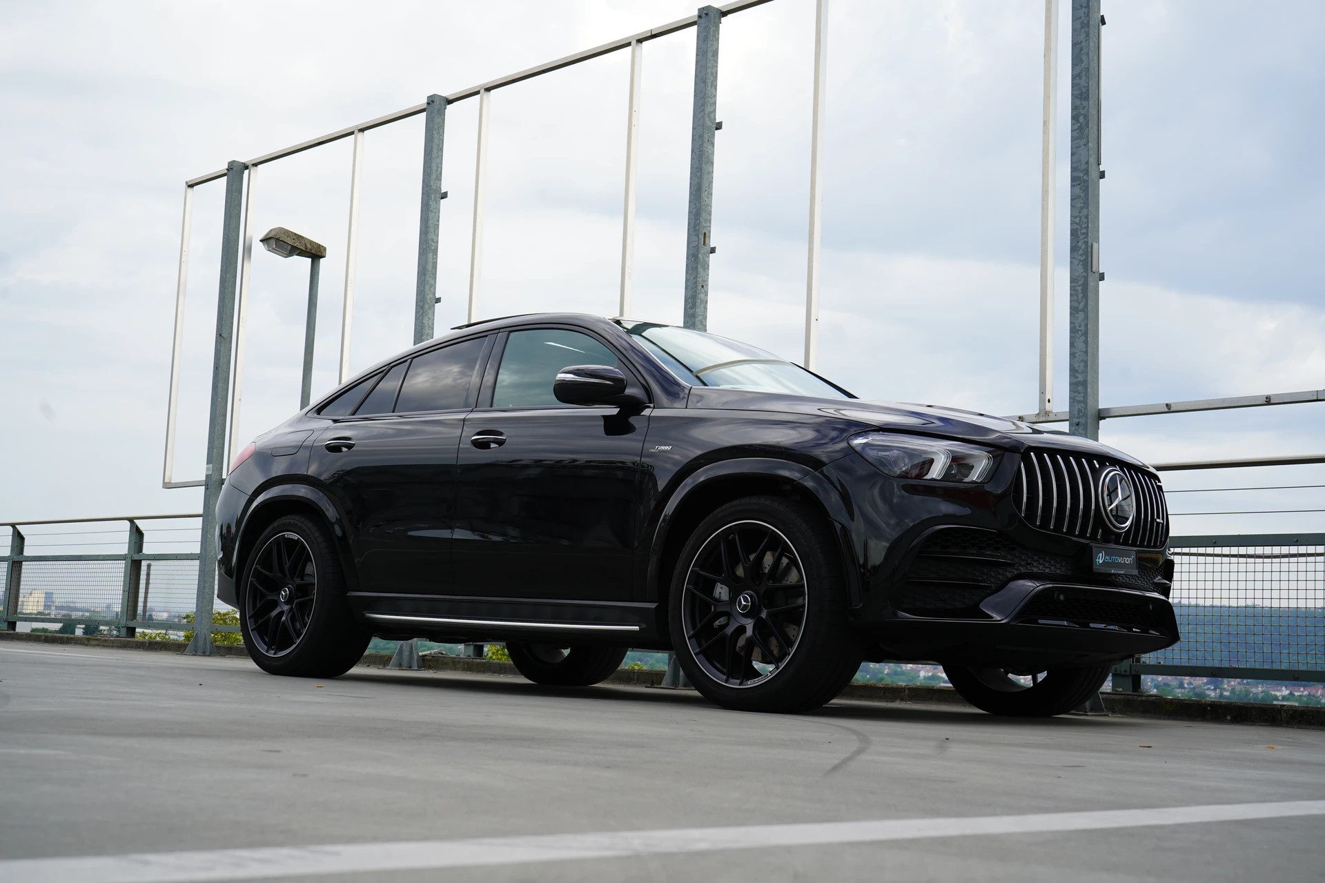MERCEDES-BENZ GLE COUPÉ 53 AMG BLACK 4MATIC+ SPEEDSHIFT l 435 PS-image-6