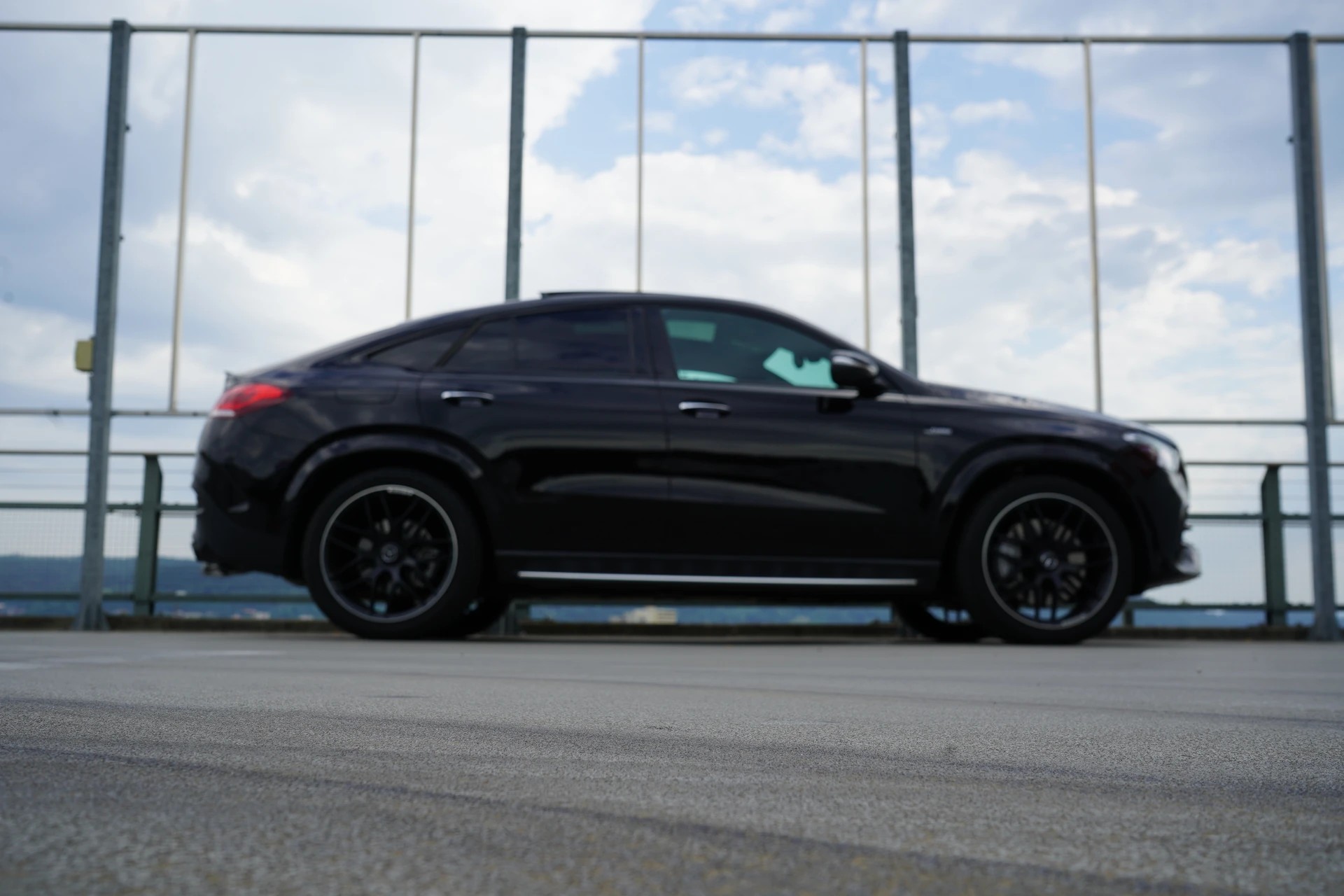 MERCEDES-BENZ GLE COUPÉ 53 AMG BLACK 4MATIC+ SPEEDSHIFT l 435 PS-image-2