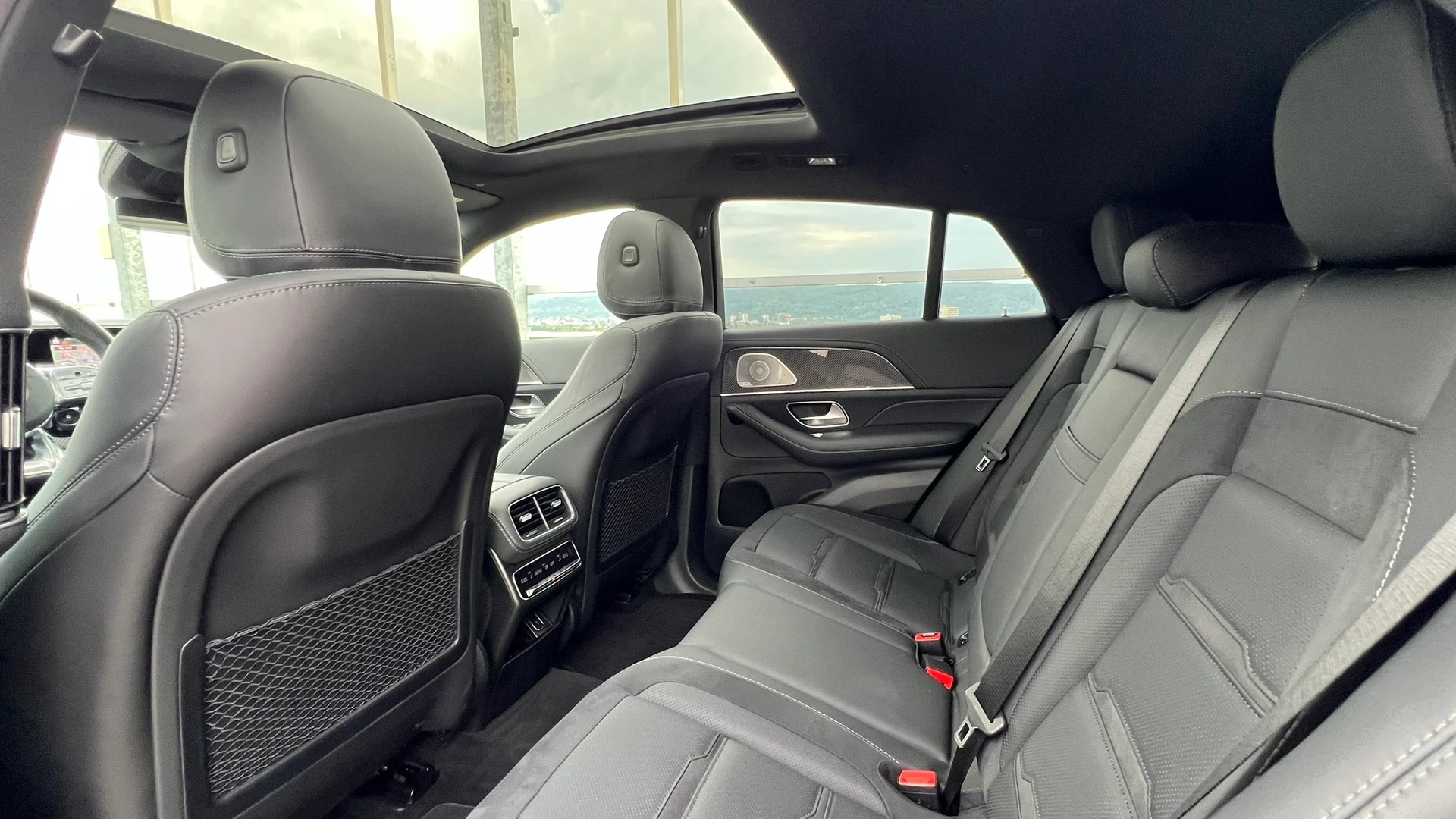 MERCEDES-BENZ GLE COUPÉ 53 AMG BLACK 4MATIC+ SPEEDSHIFT l 435 PS-image-28