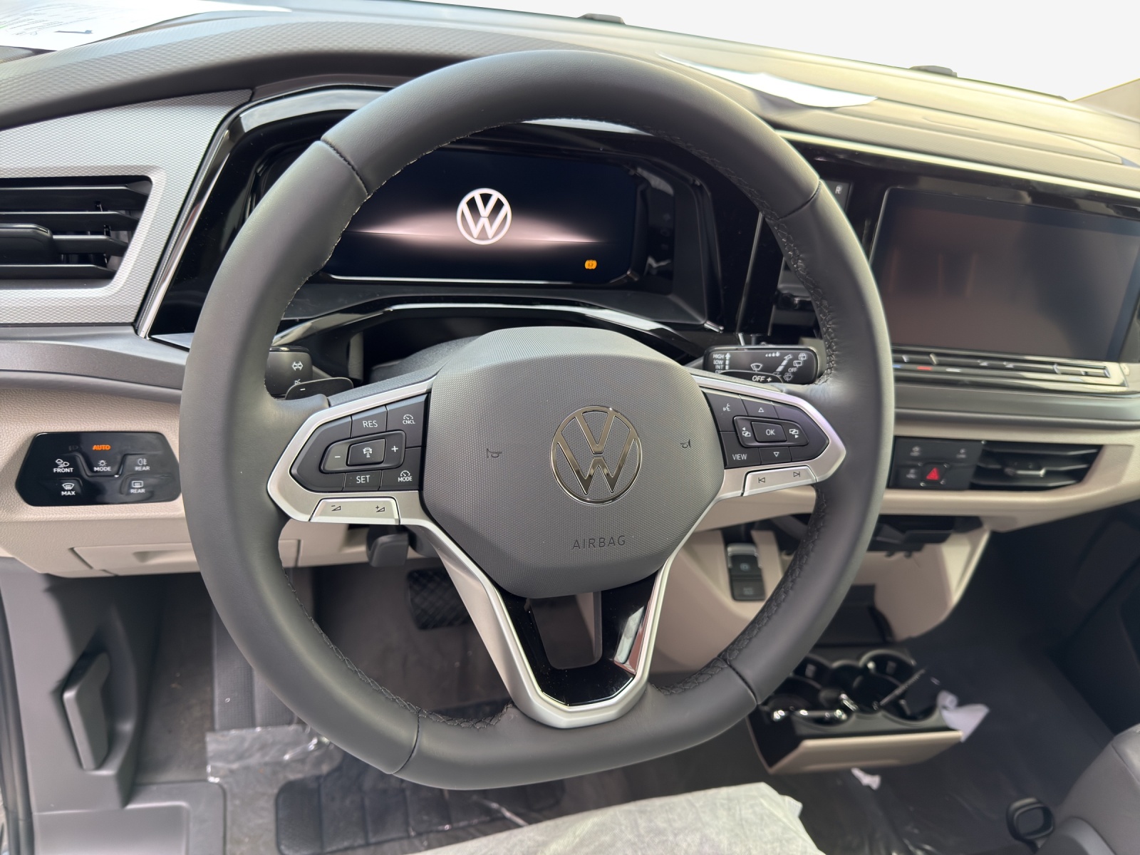 VW Multivan 2.0 TDI Liberty DSG-image-9