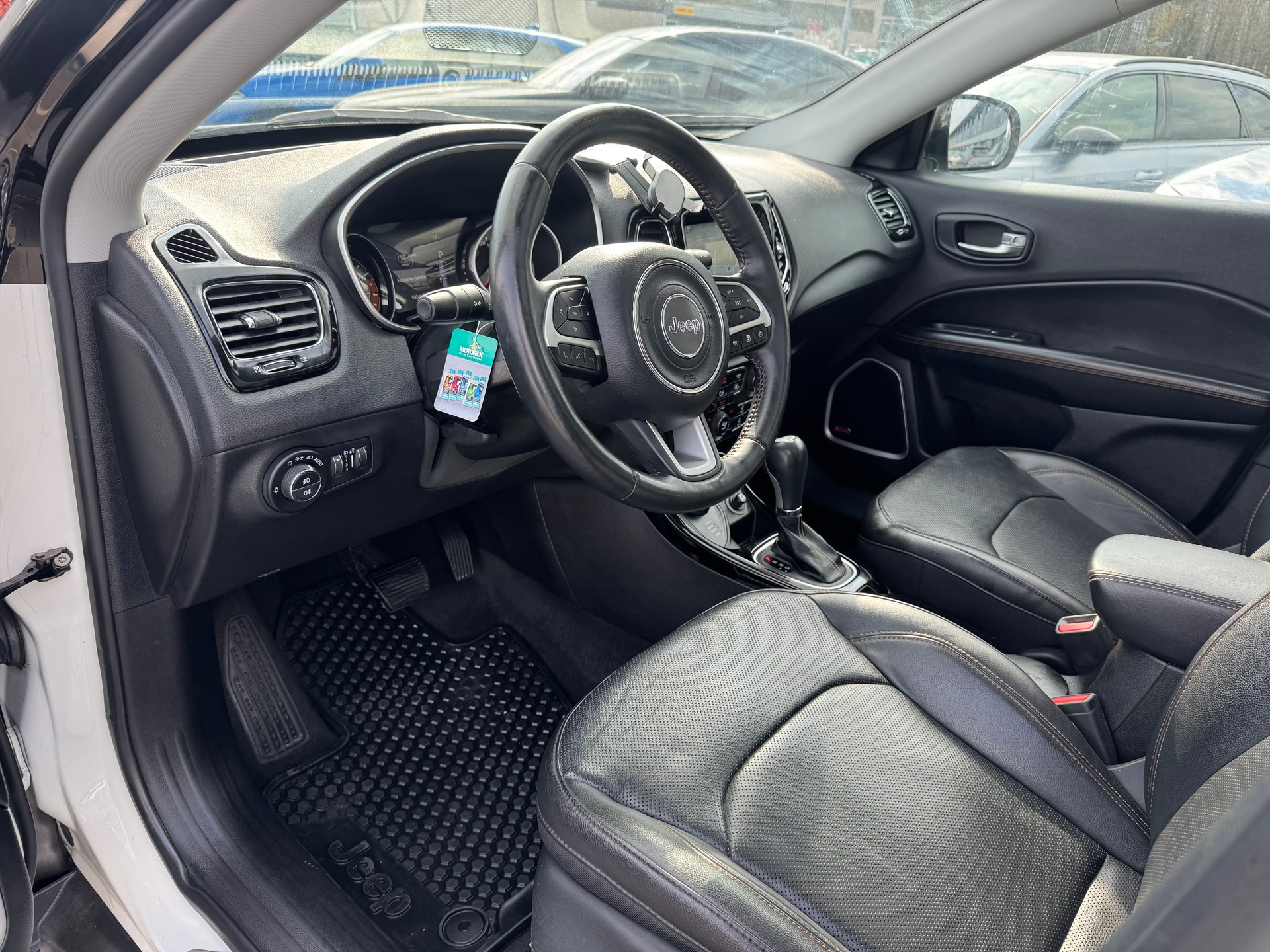 JEEP Compass 1.4 Turbo Limited AWD 9ATX-image-9