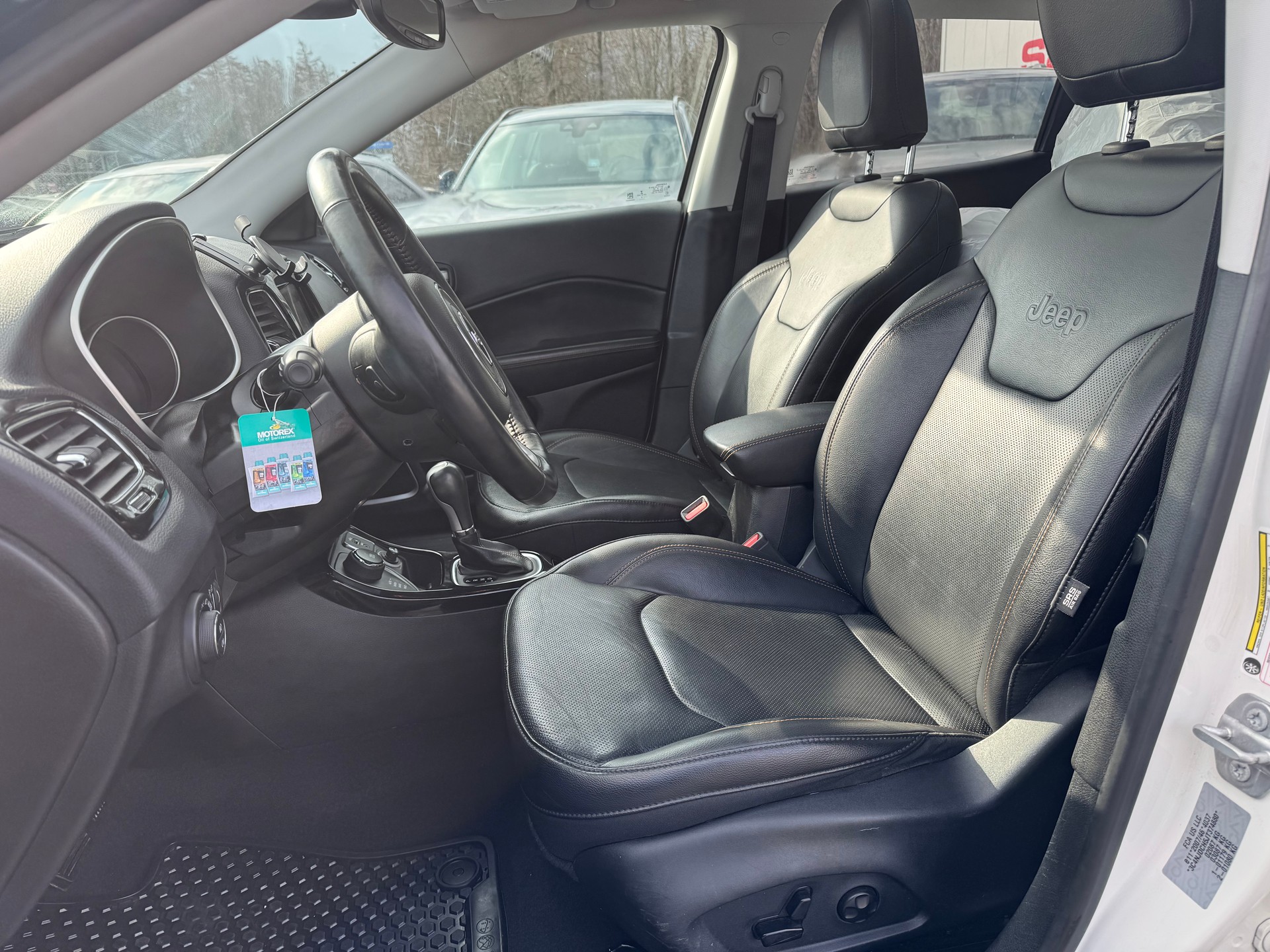 JEEP Compass 1.4 Turbo Limited AWD 9ATX-image-8