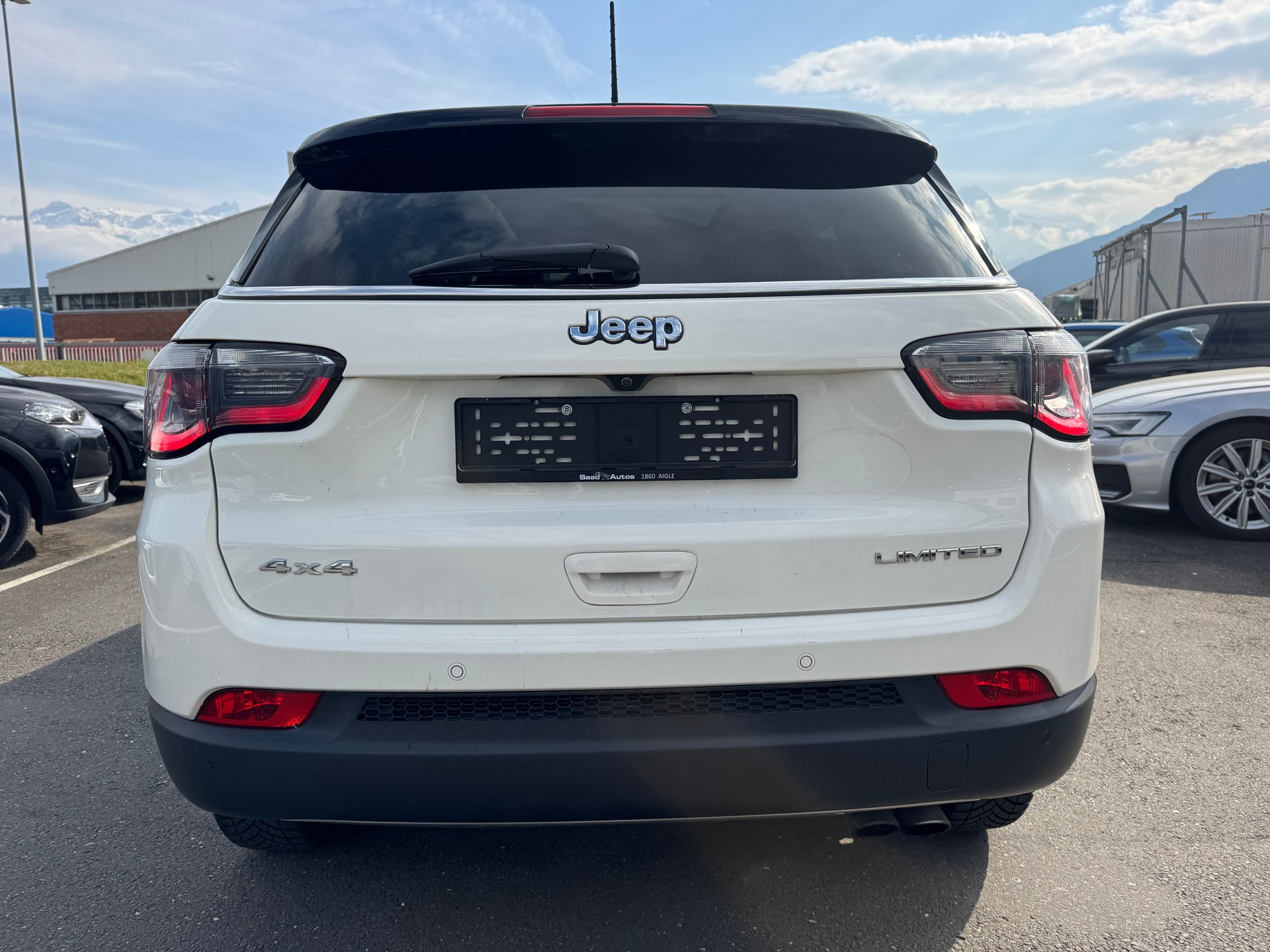 JEEP Compass 1.4 Turbo Limited AWD 9ATX-image-4