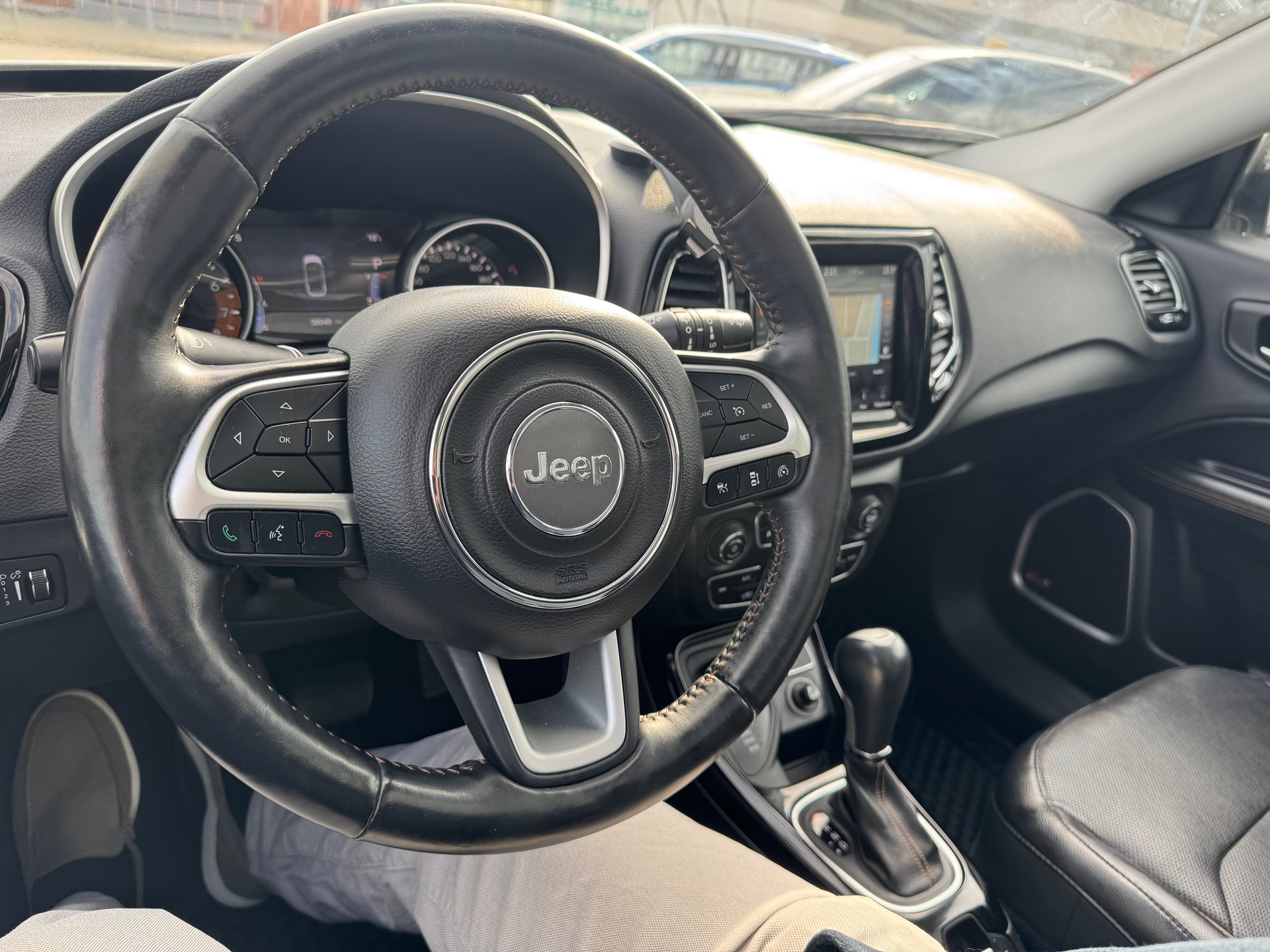 JEEP Compass 1.4 Turbo Limited AWD 9ATX-image-15