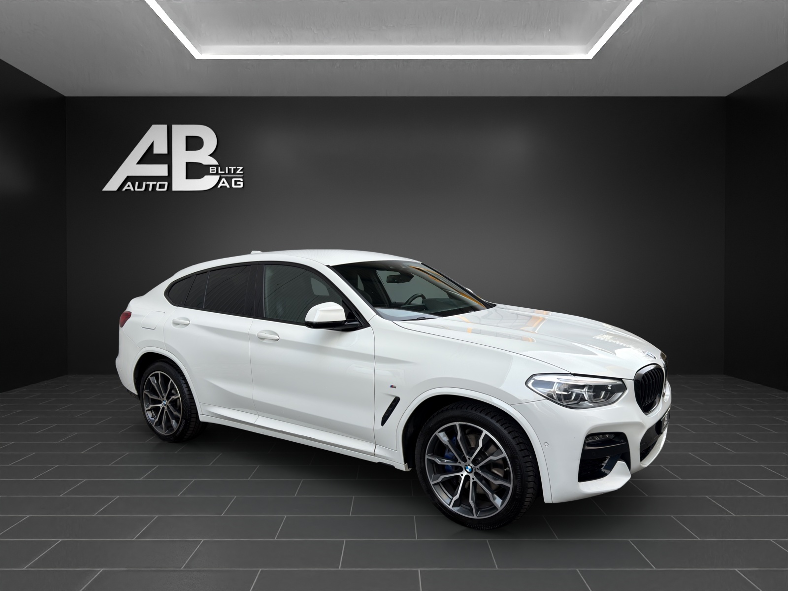 BMW X4 xDrive 20d M-Sport Steptronic-image-5