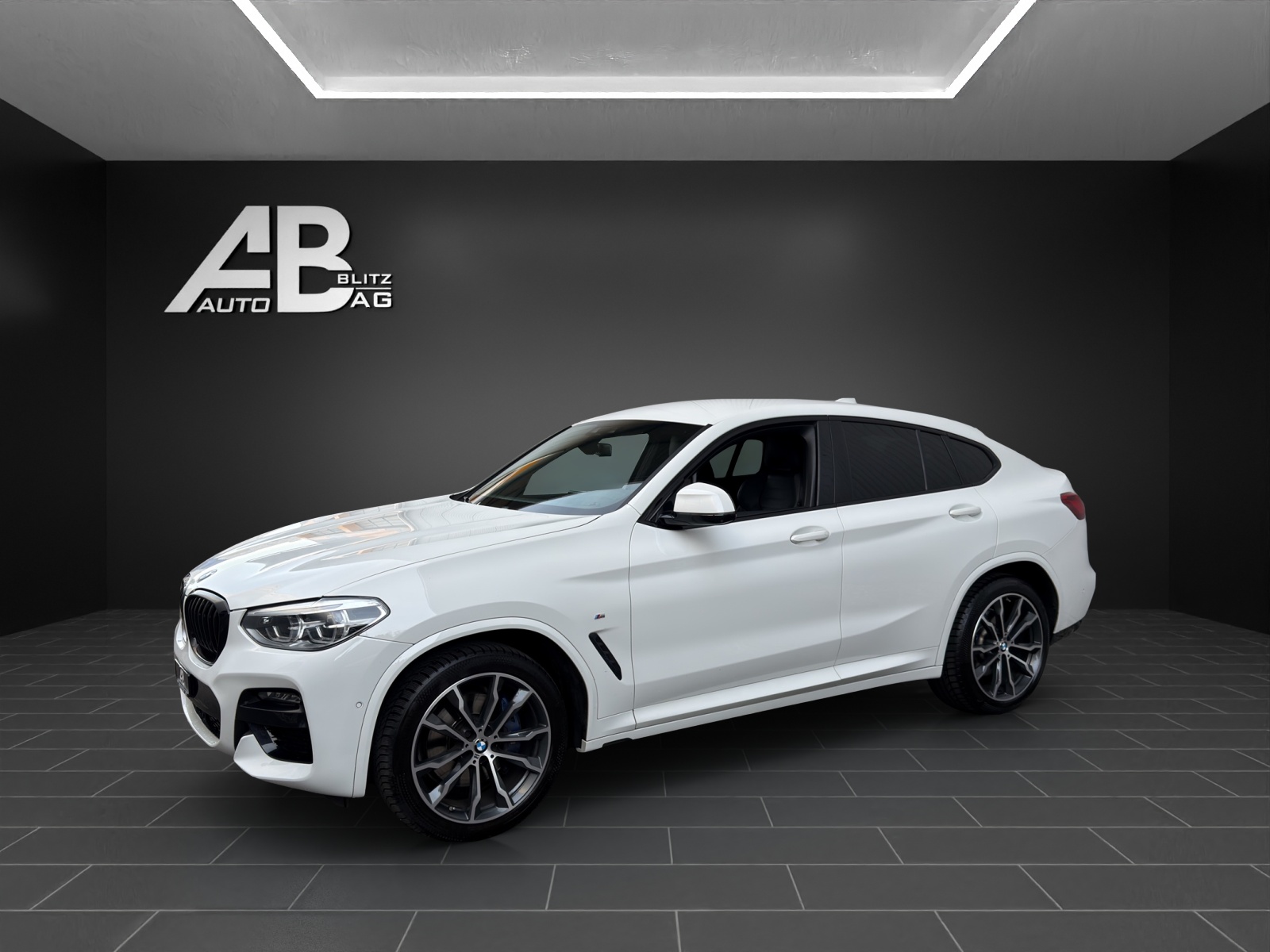 BMW X4 xDrive 20d M-Sport Steptronic-image-1