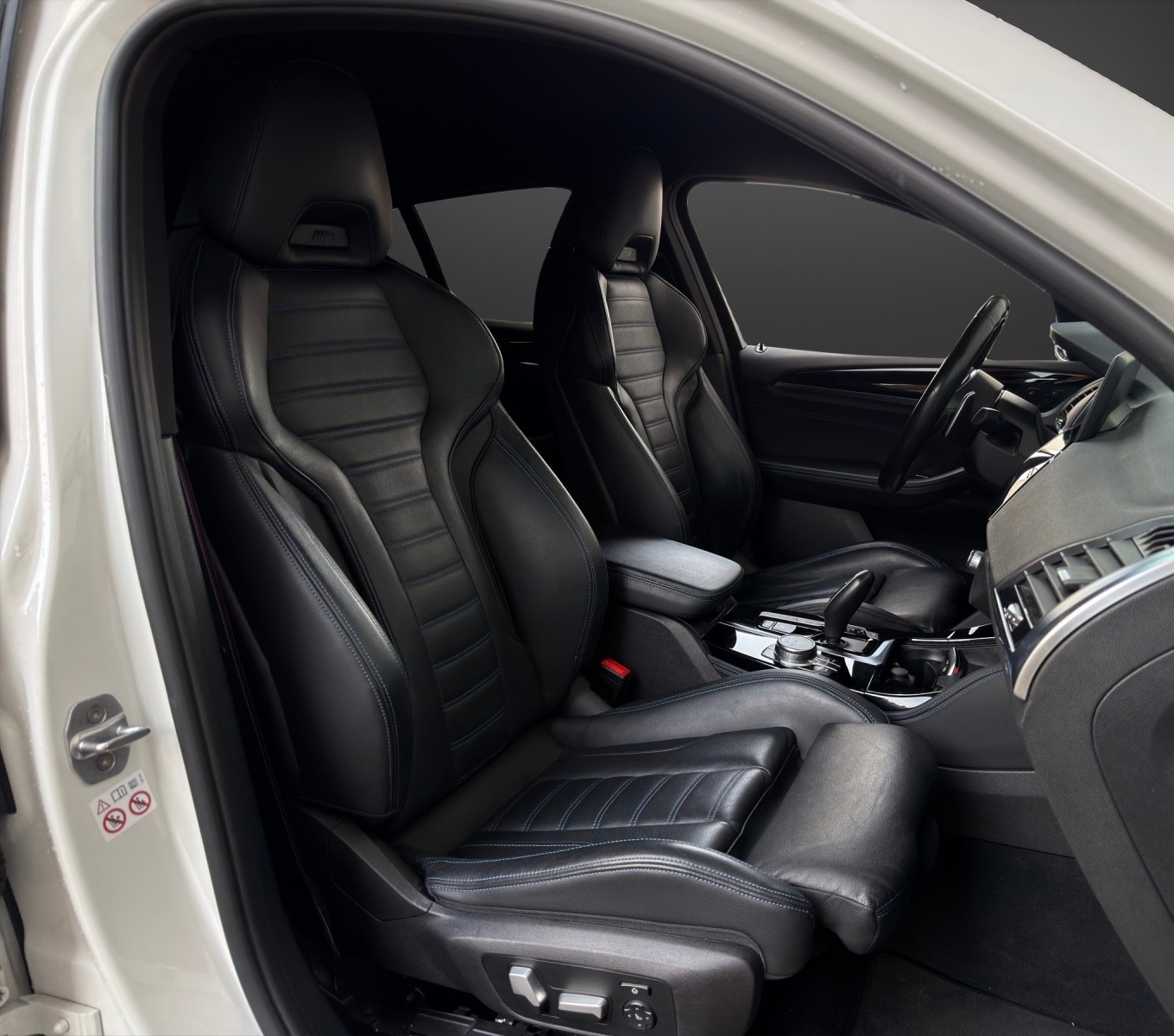 BMW X4 xDrive 20d M-Sport Steptronic-image-8