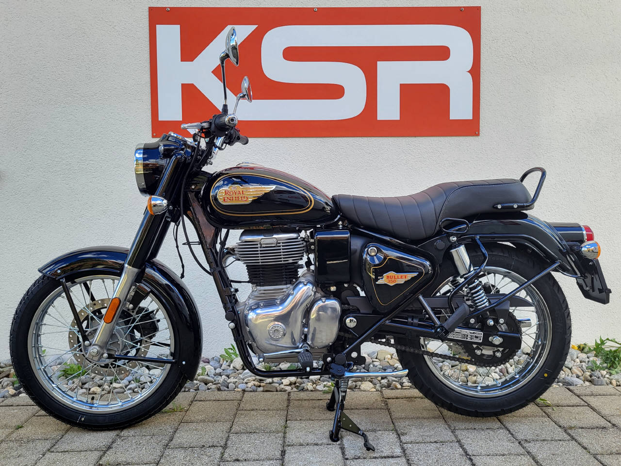 ROYAL ENFIELD Bullet 350-showroom-element-1