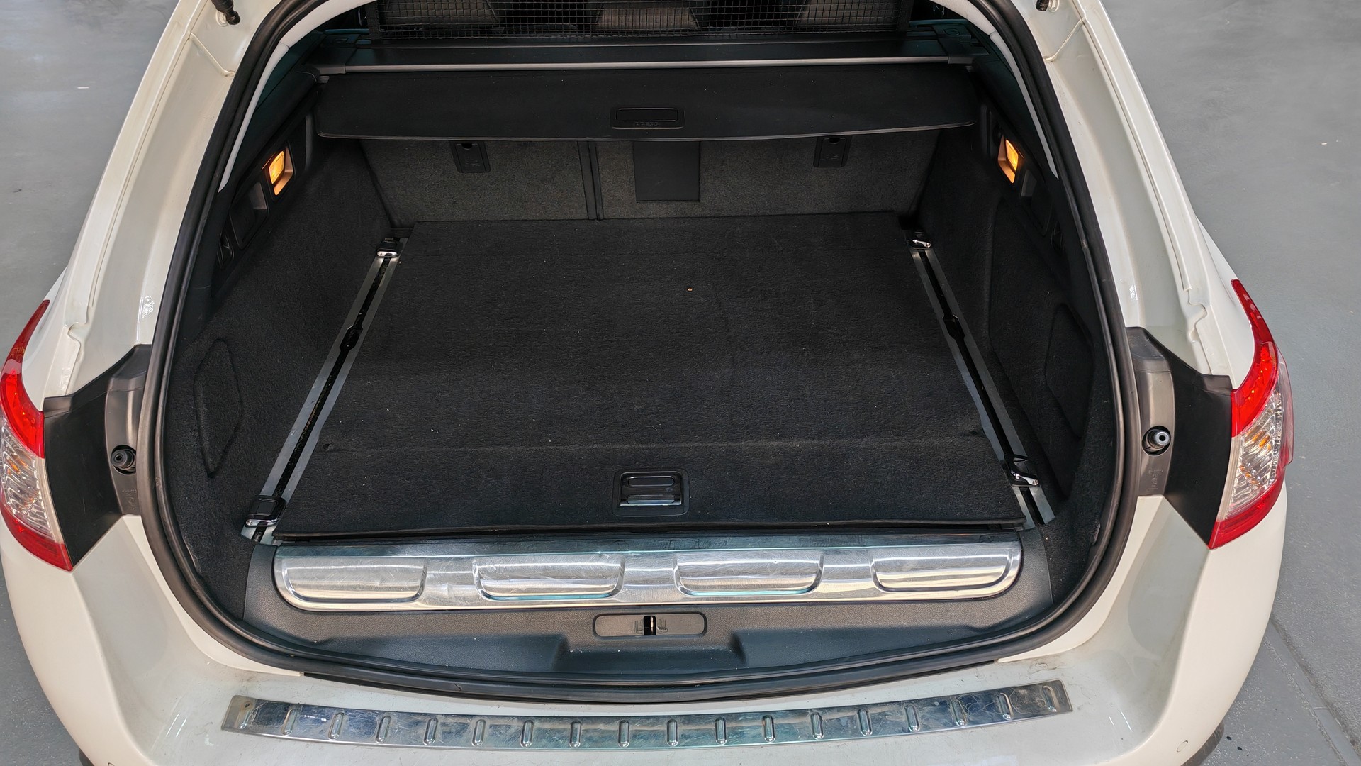 PEUGEOT 508 RXH 2.0 HDI Hybrid4 EGS6-image-7