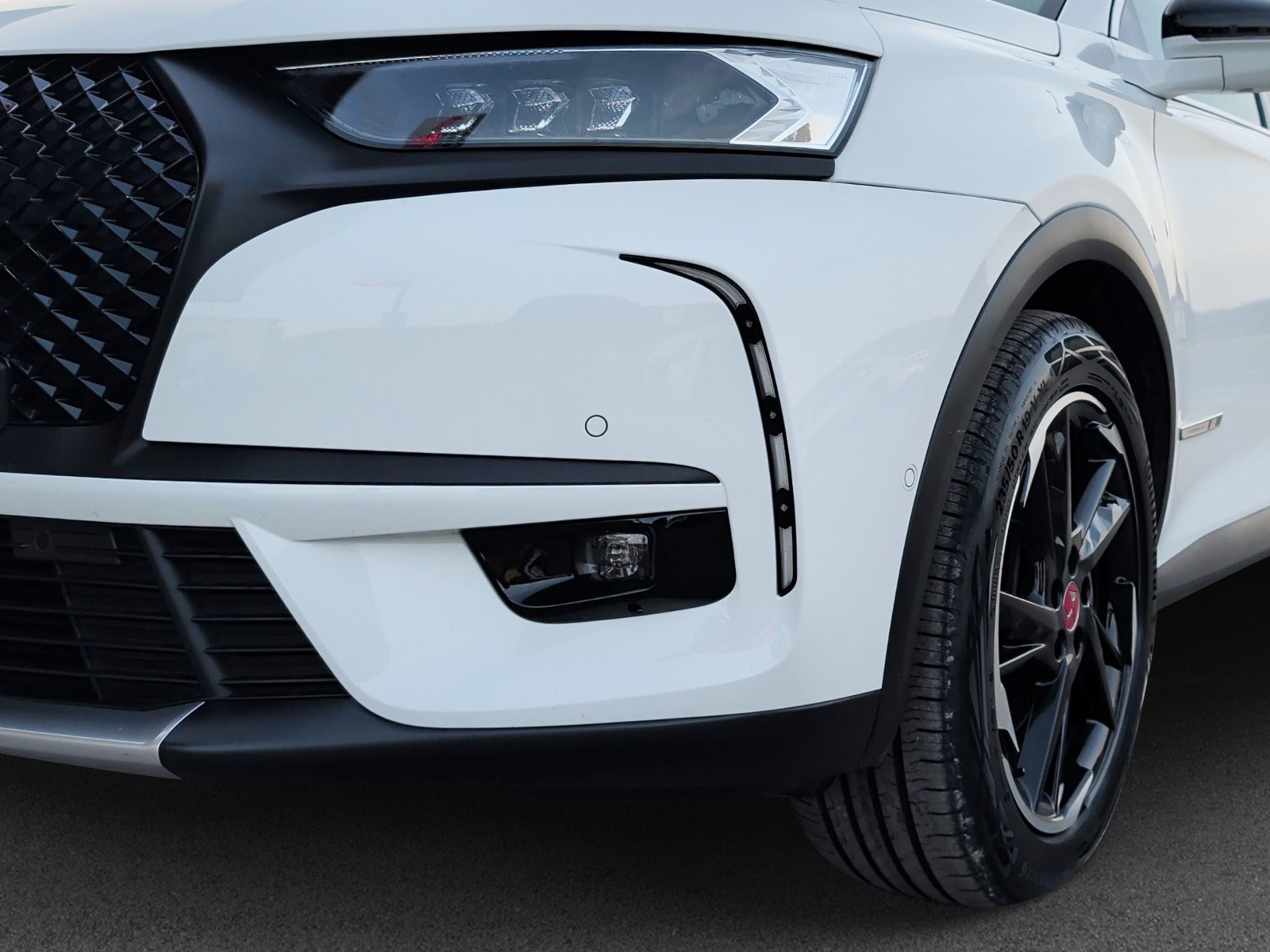 DS AUTOMOBILES DS 7 Crossback E-Tense 300 Performance Line-image-6