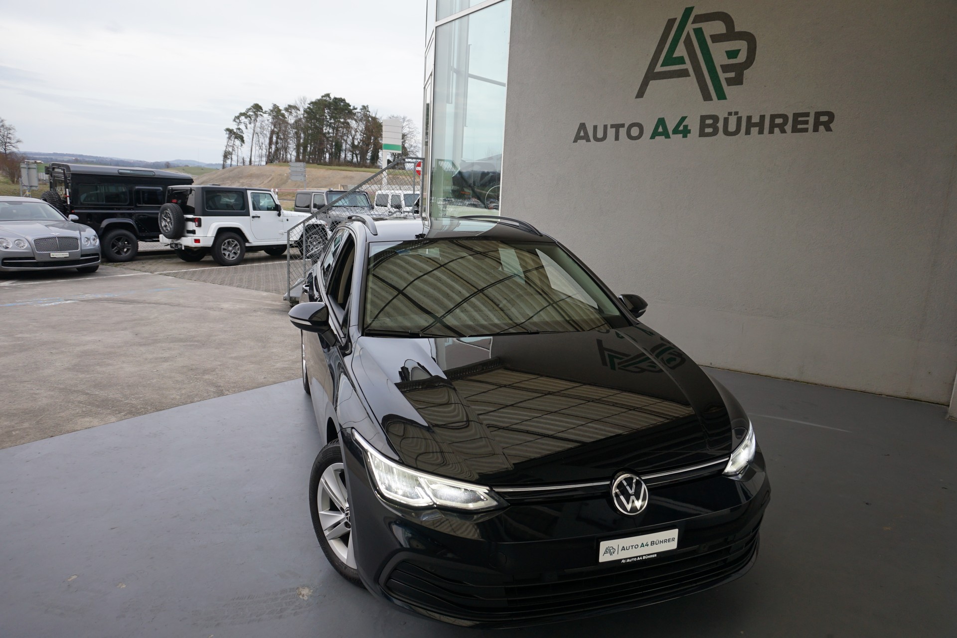 VW Golf 8 Variant 2.0 TDI Life DSG-Automat "aus erster Hand+ CH-Auto"-image-2