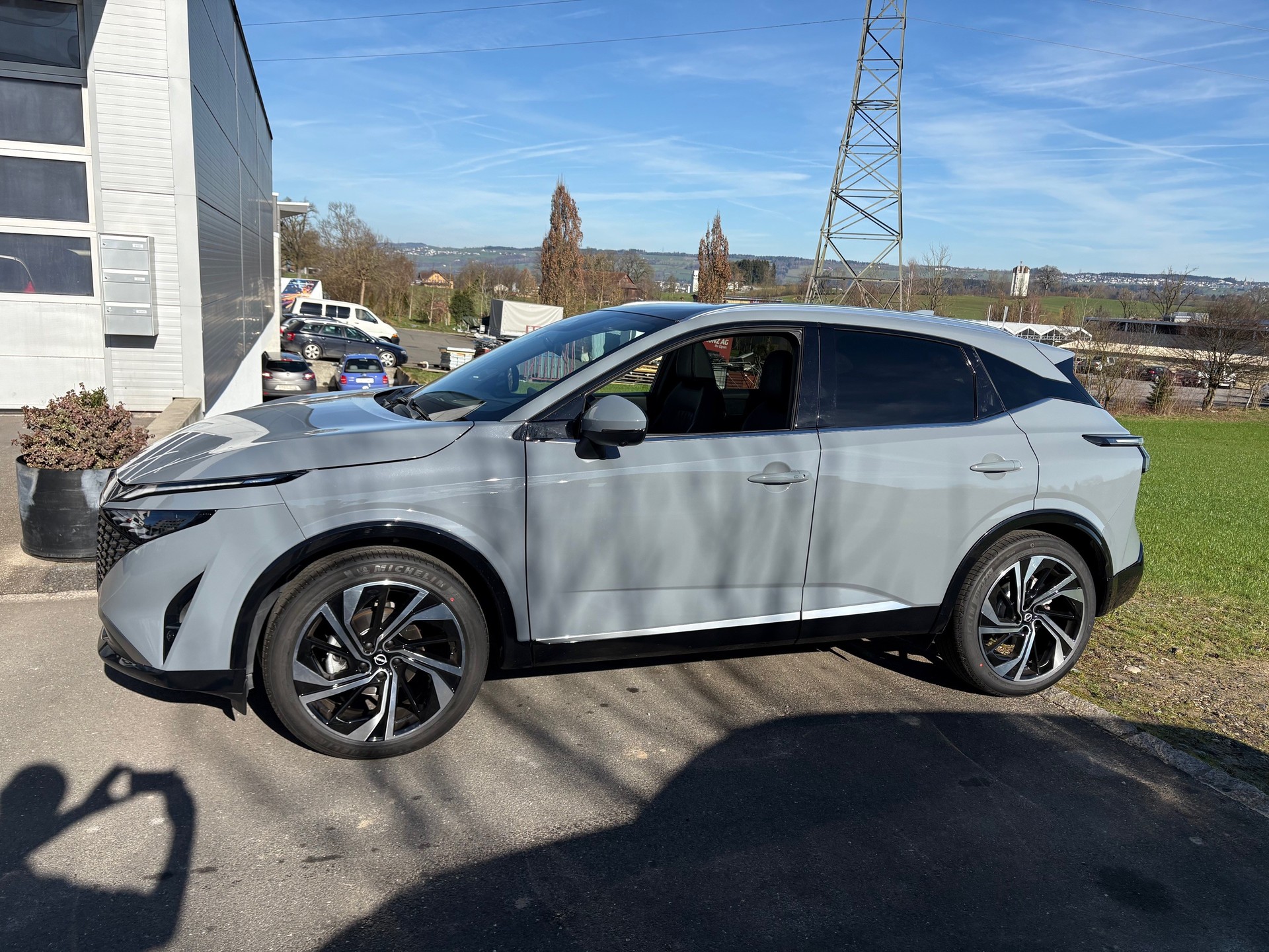 NISSAN Qashqai 1.3 DIG-T MHEV Tekna+ Xtronic 4x4-image-1