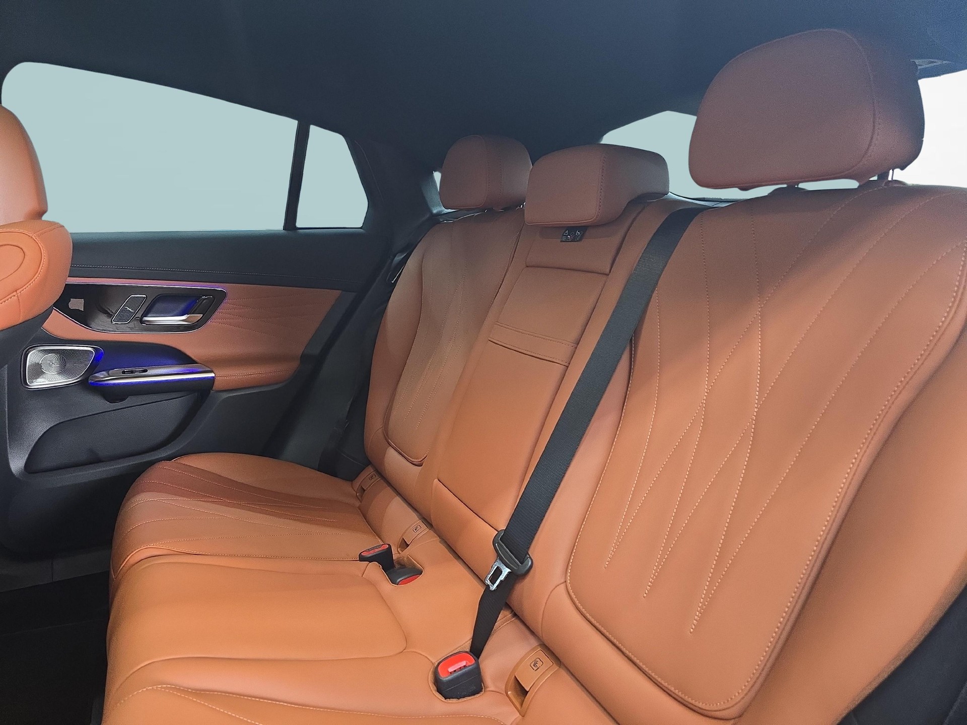 MERCEDES-BENZ GLC 400 e 4MATIC Coupé EQ Star AMG Line-image-7